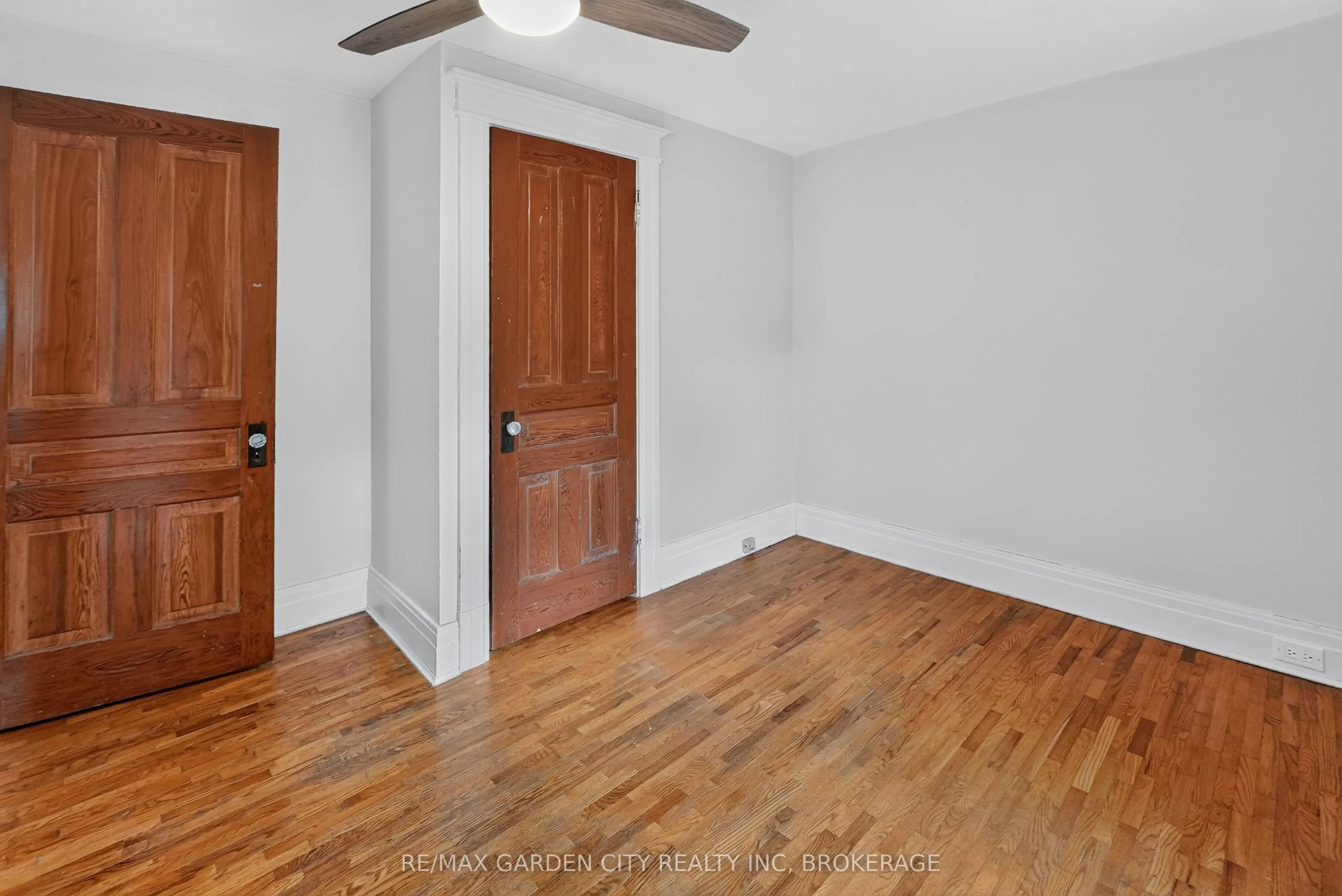 118 Lowell Avenue