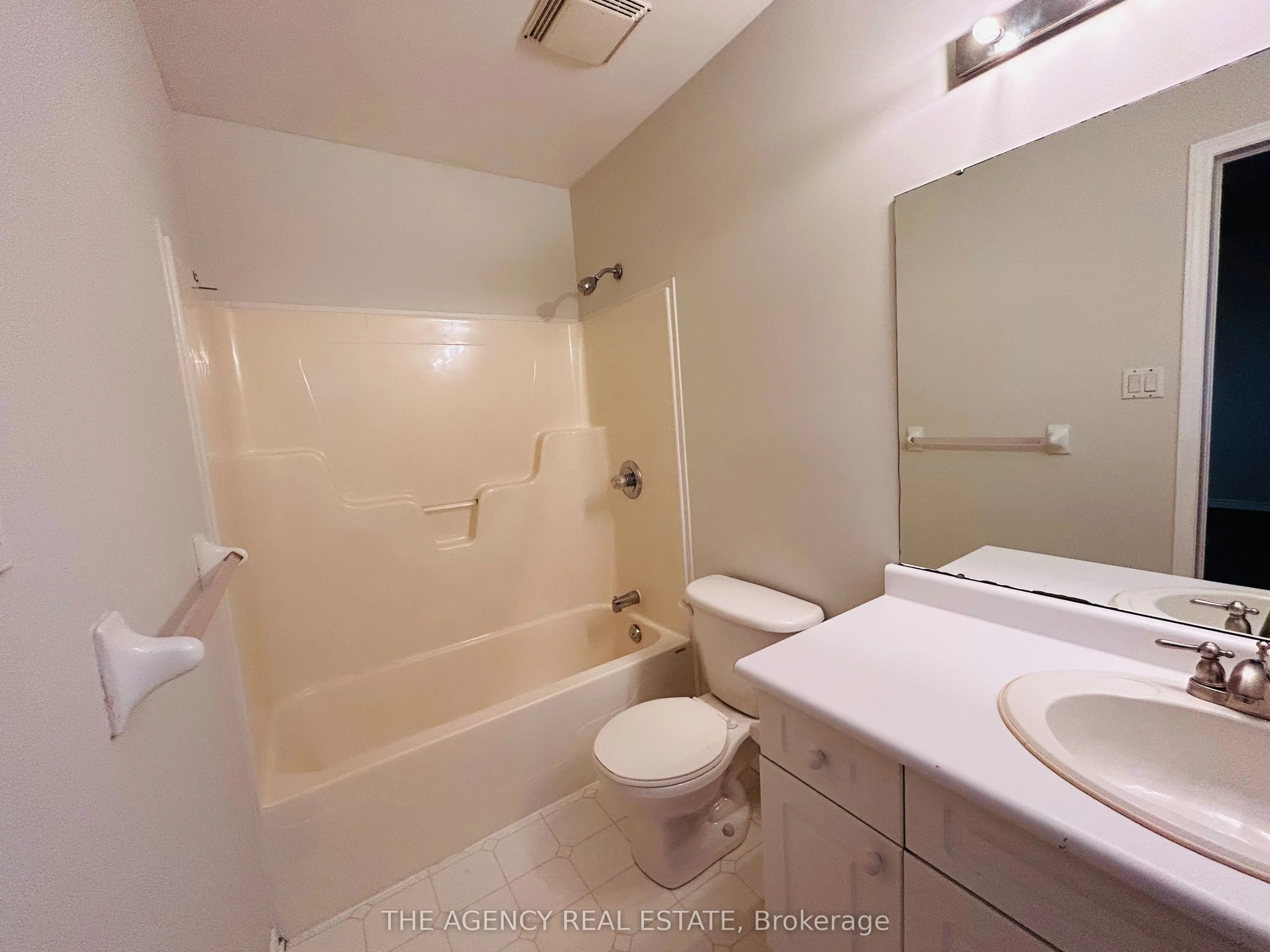 185 North Centre Road #4