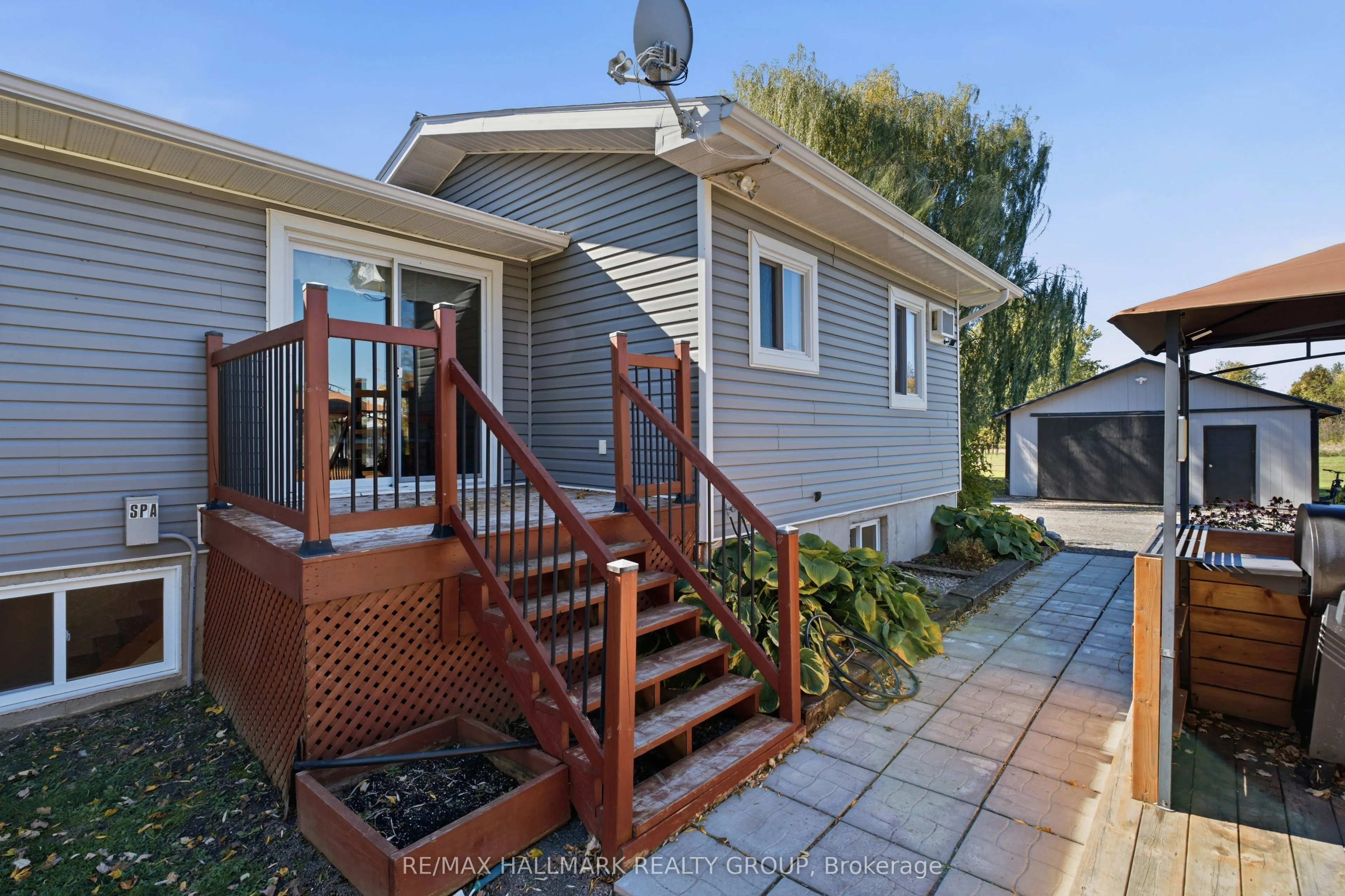 321 Concession Road 2