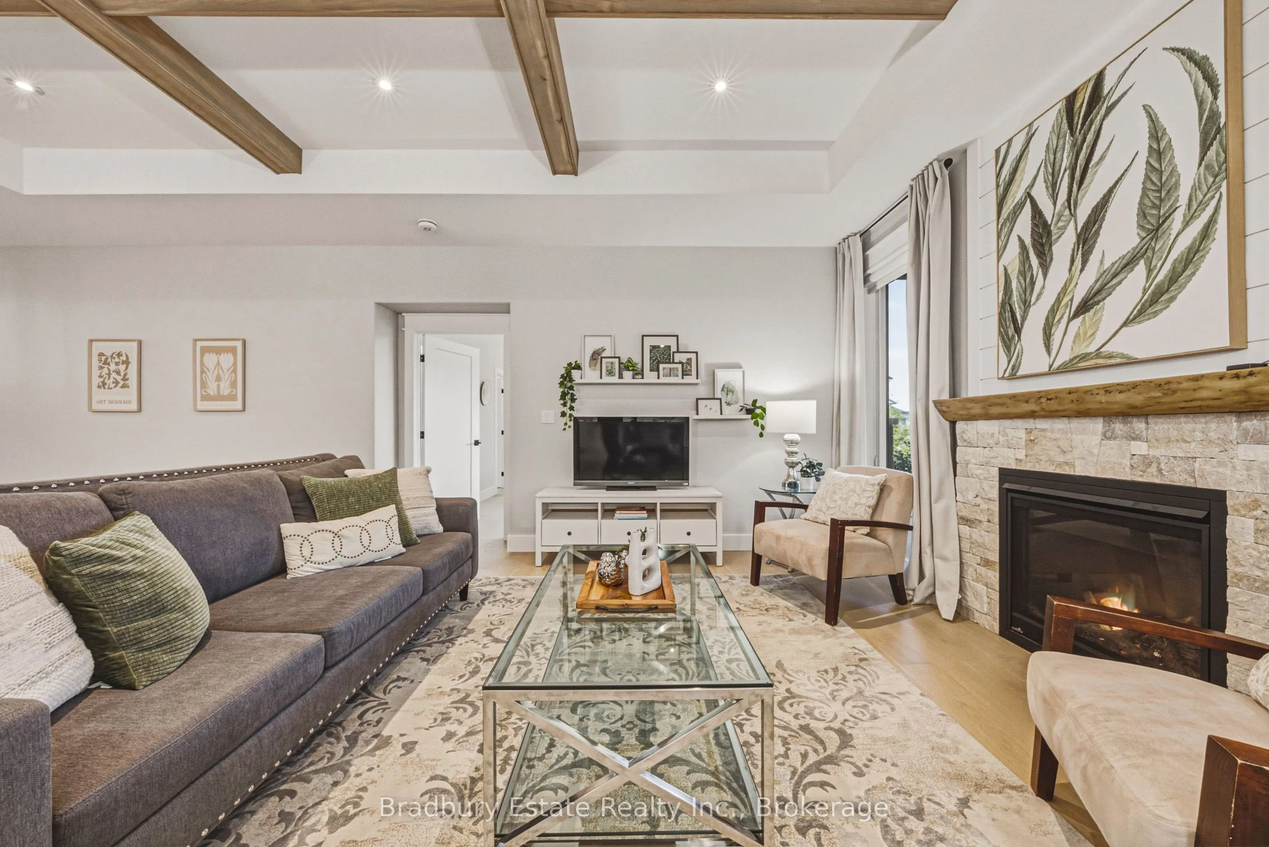 24 Craddock Boulevard #23