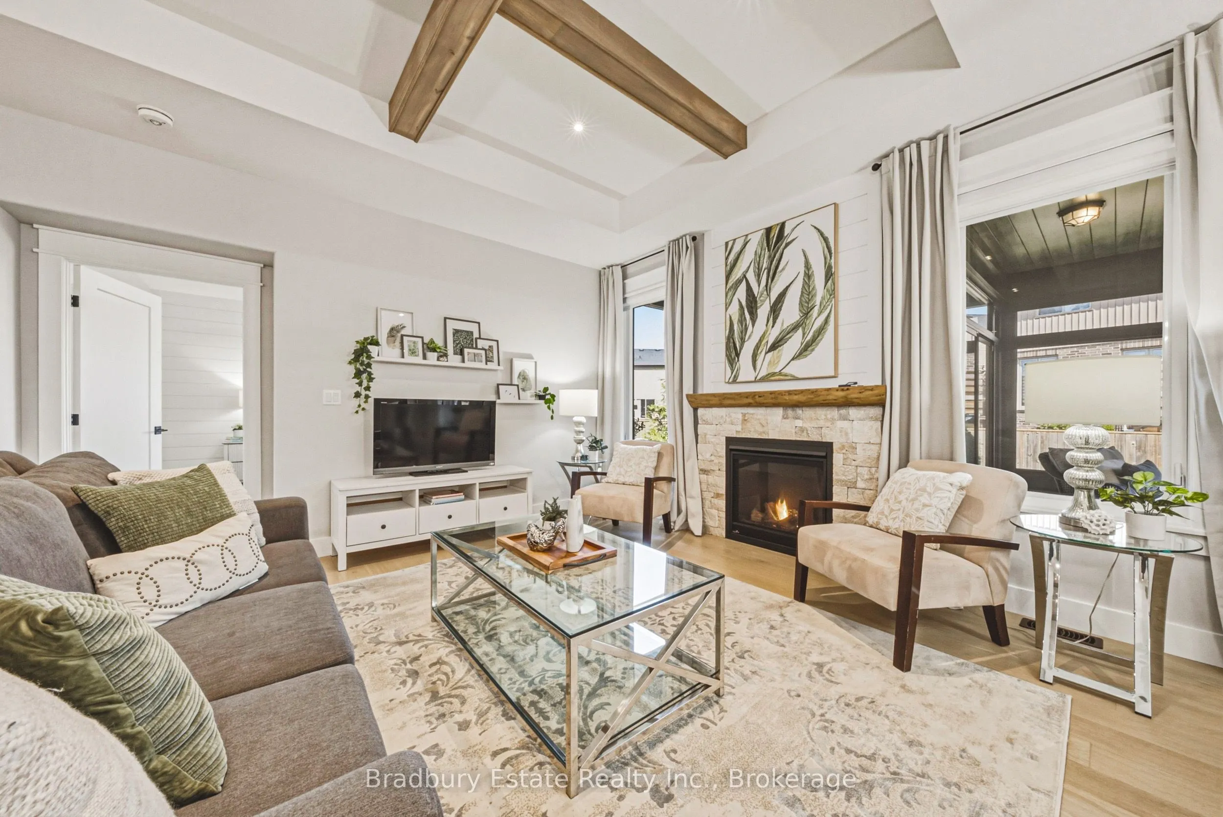 24 Craddock Boulevard #23