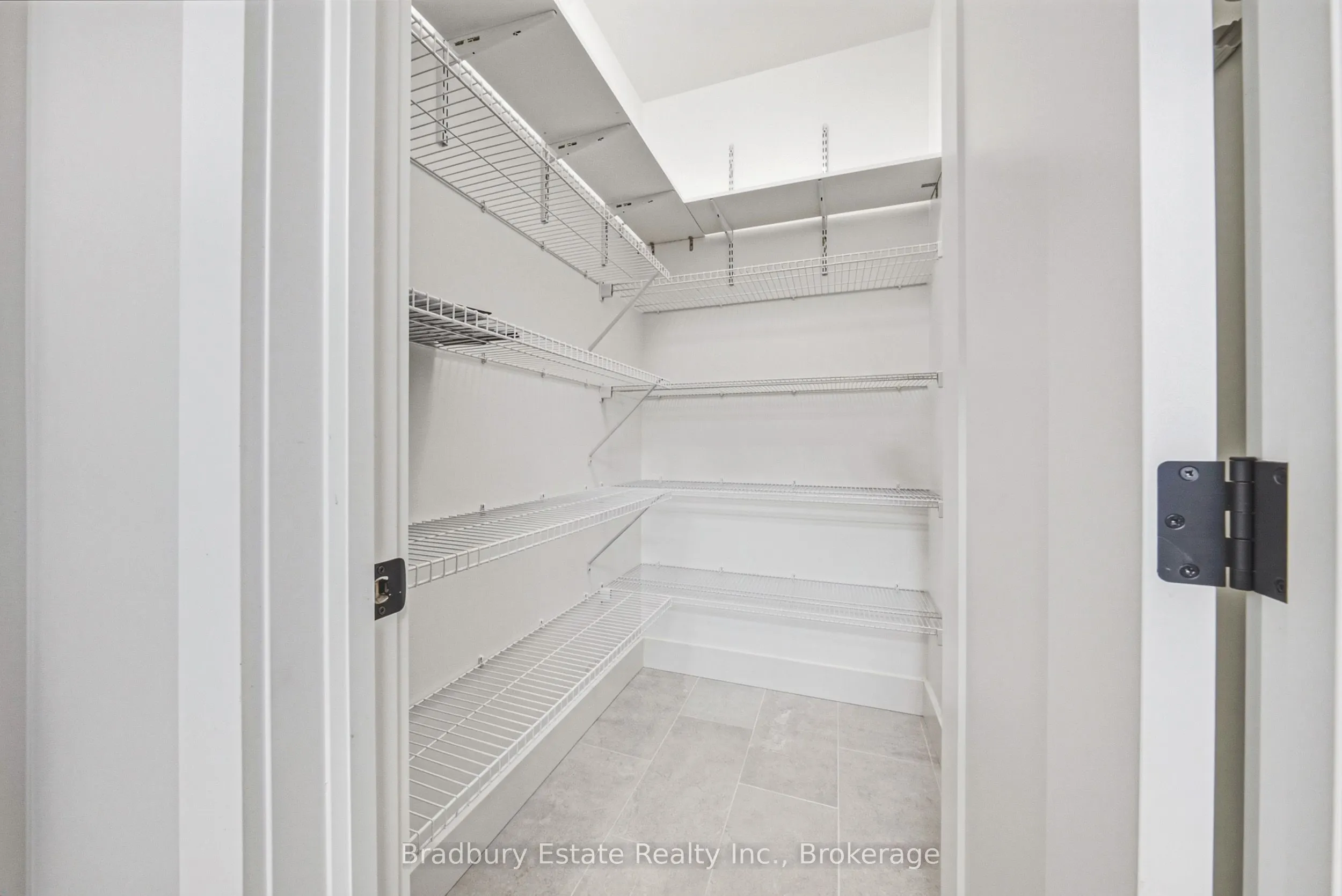 24 Craddock Boulevard #23