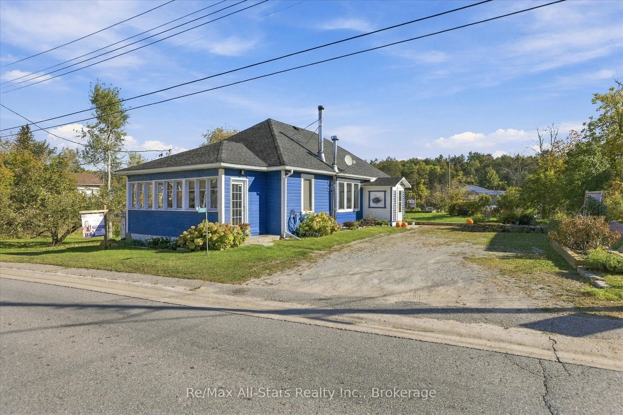 4982 Monck Road