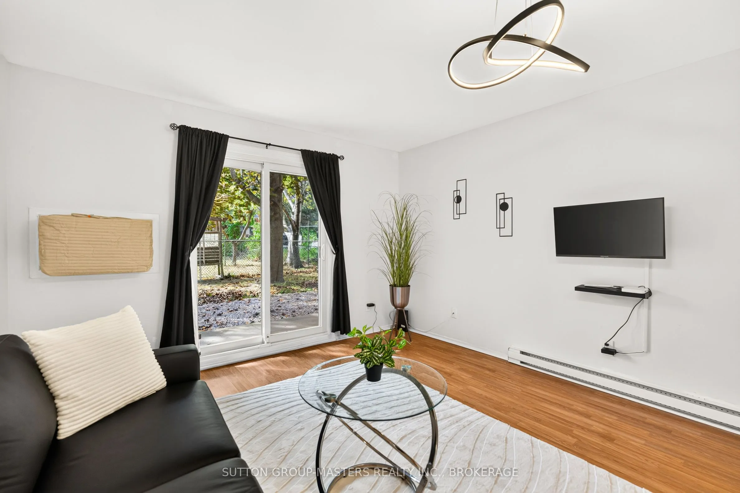 573 Armstrong Road #101