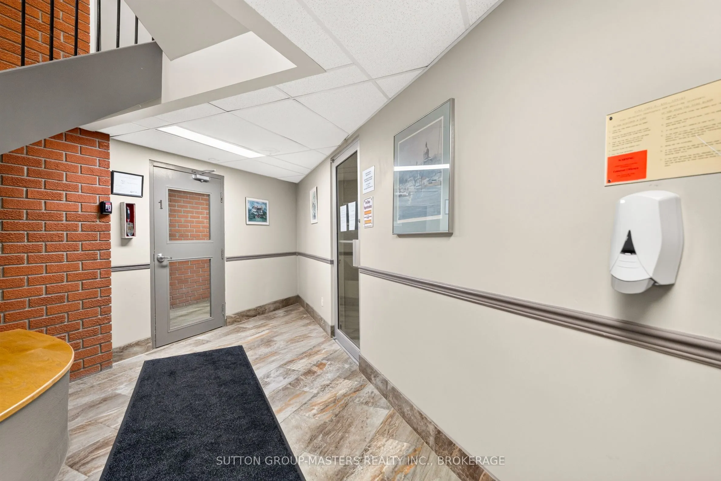 573 Armstrong Road #101