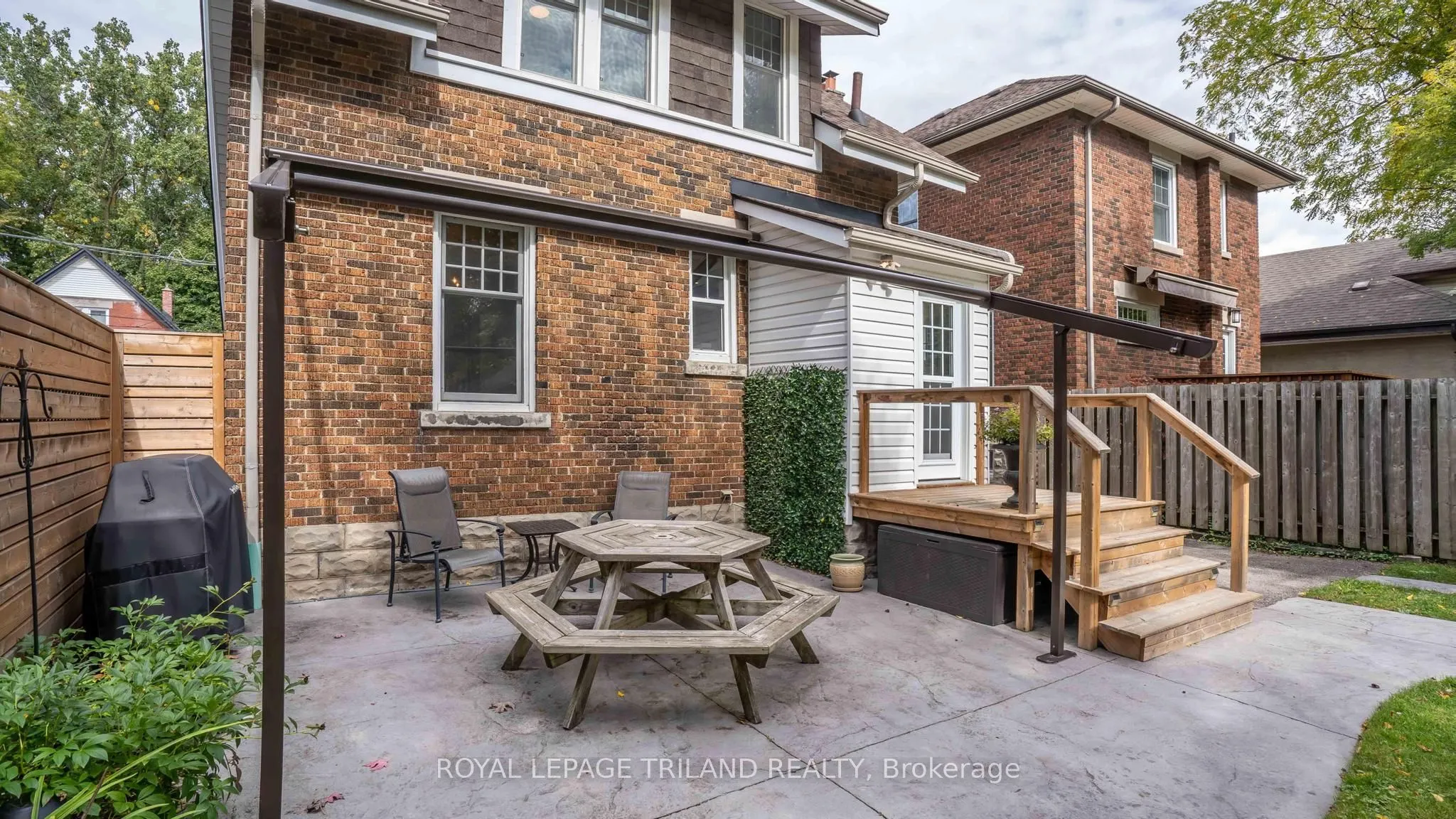 7 ERIE Avenue
