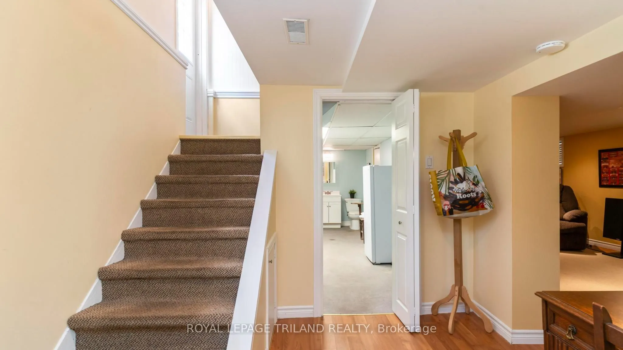 7 ERIE Avenue