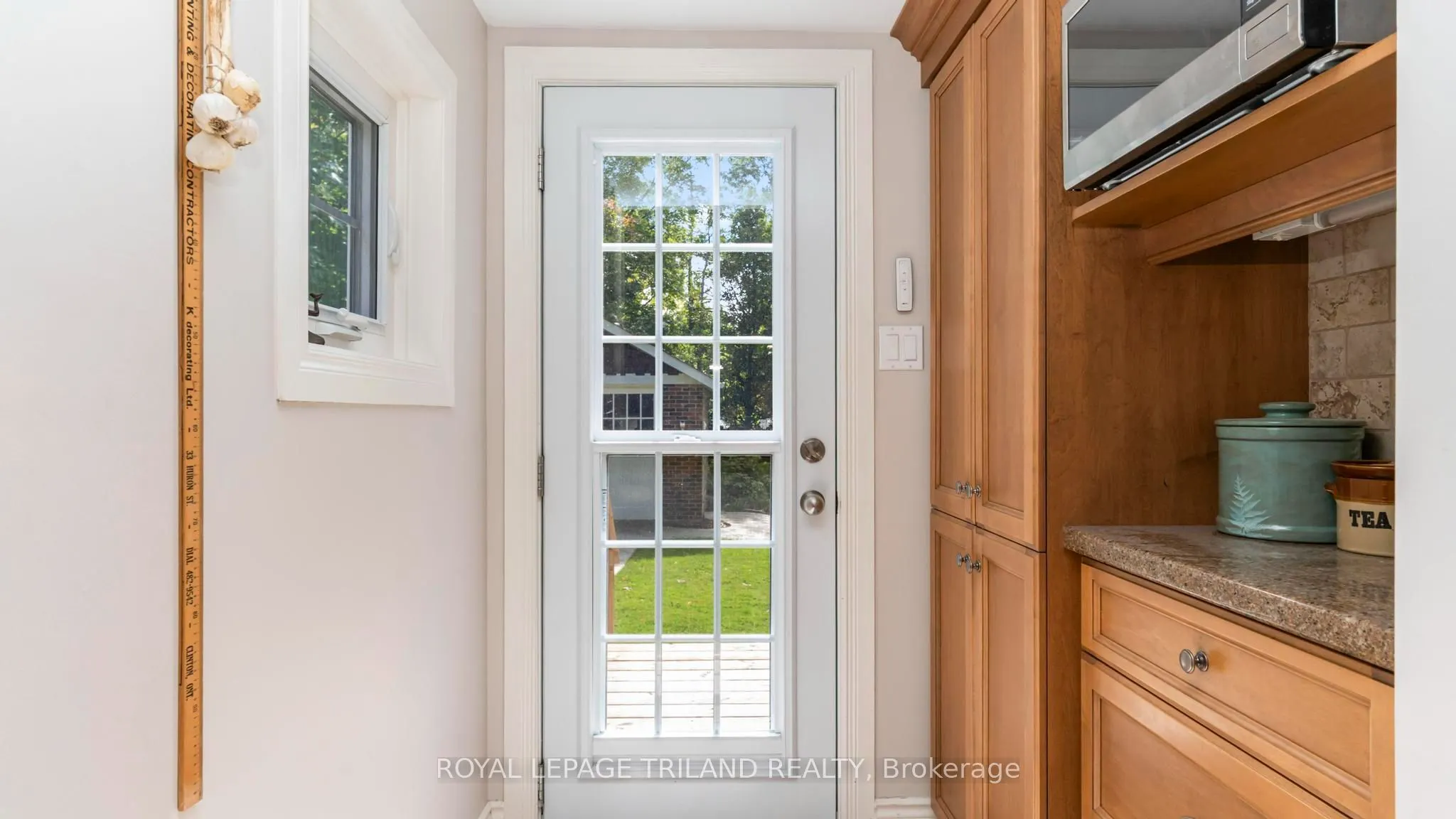 7 ERIE Avenue