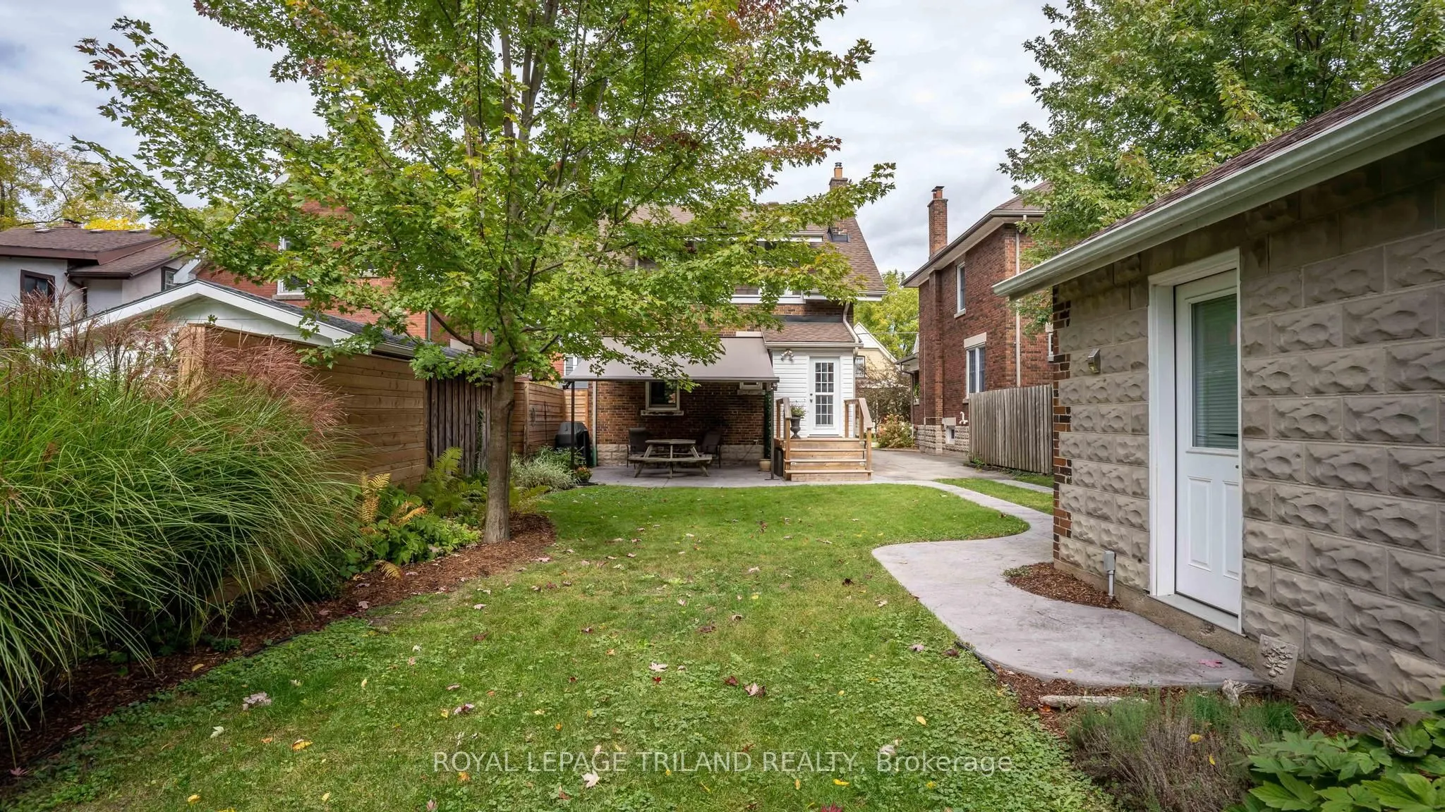 7 ERIE Avenue