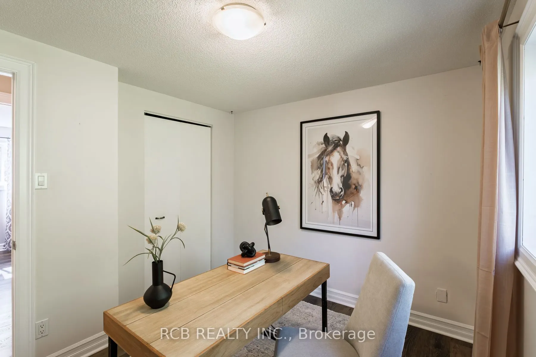 141 Viscount Road