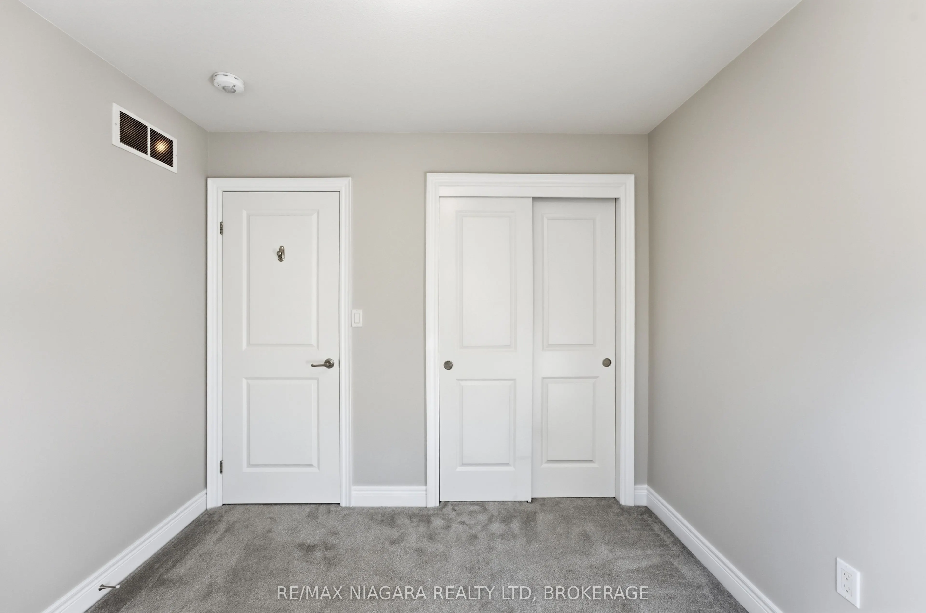 340 Prospect Point Road N #18