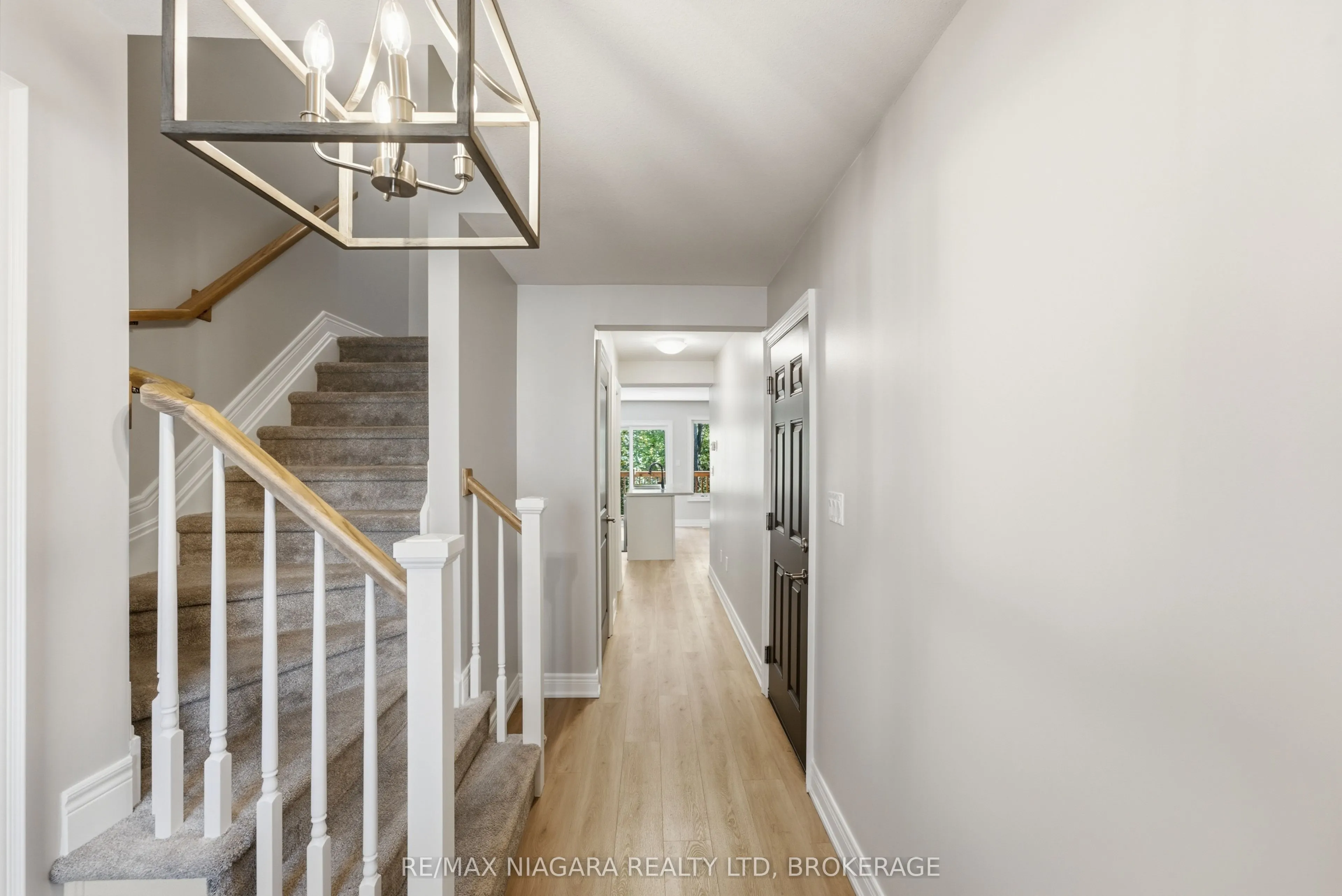 340 Prospect Point Road N #18