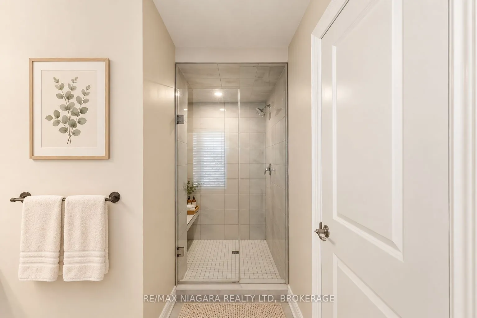 340 Prospect Point Road N #18