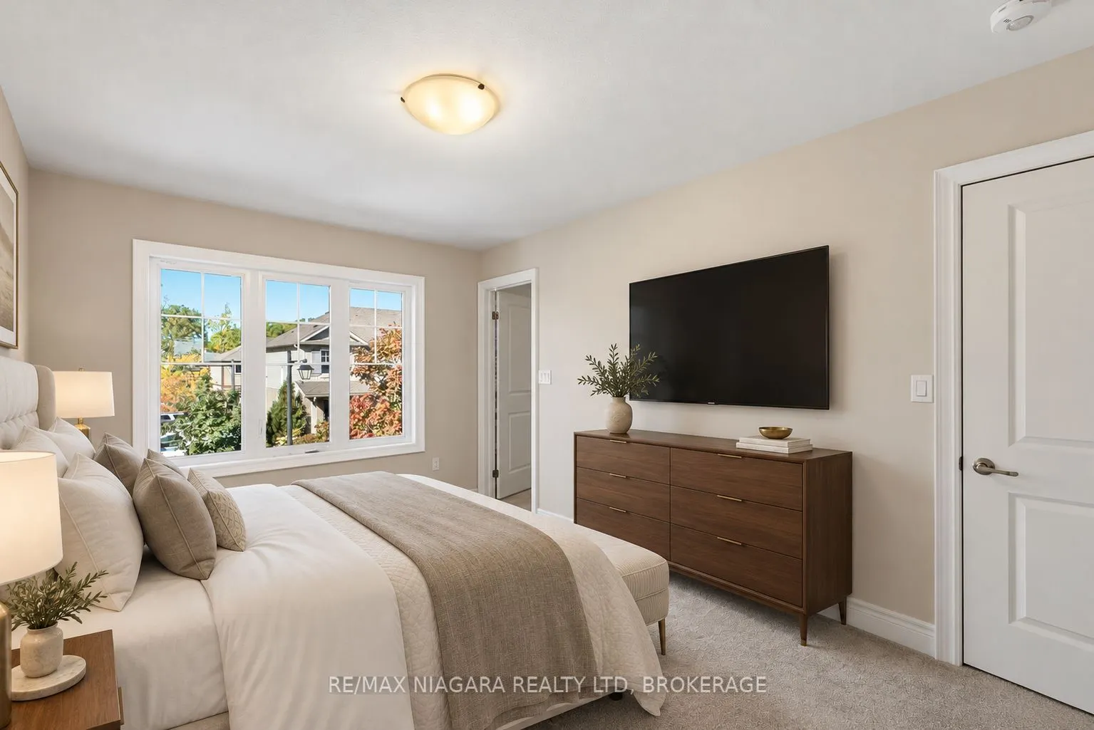 340 Prospect Point Road N #18