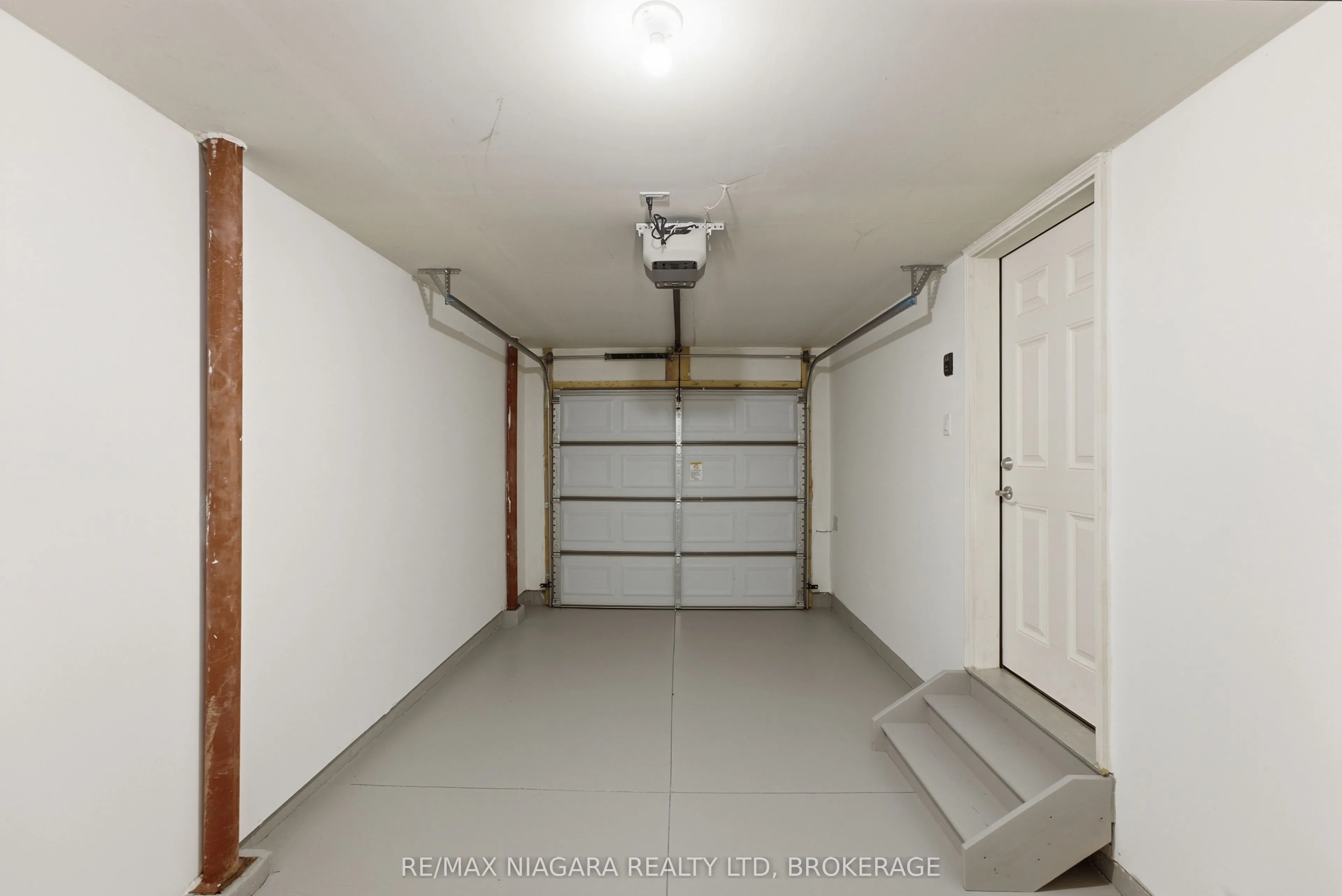 340 Prospect Point Road N #18