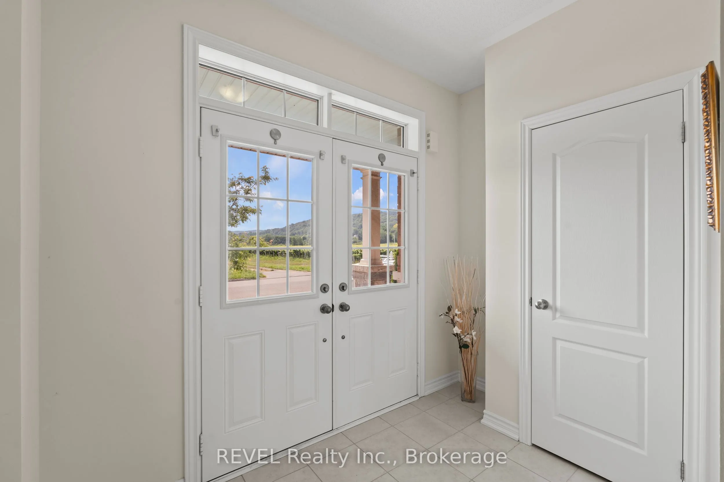 318 Concession 3 Road