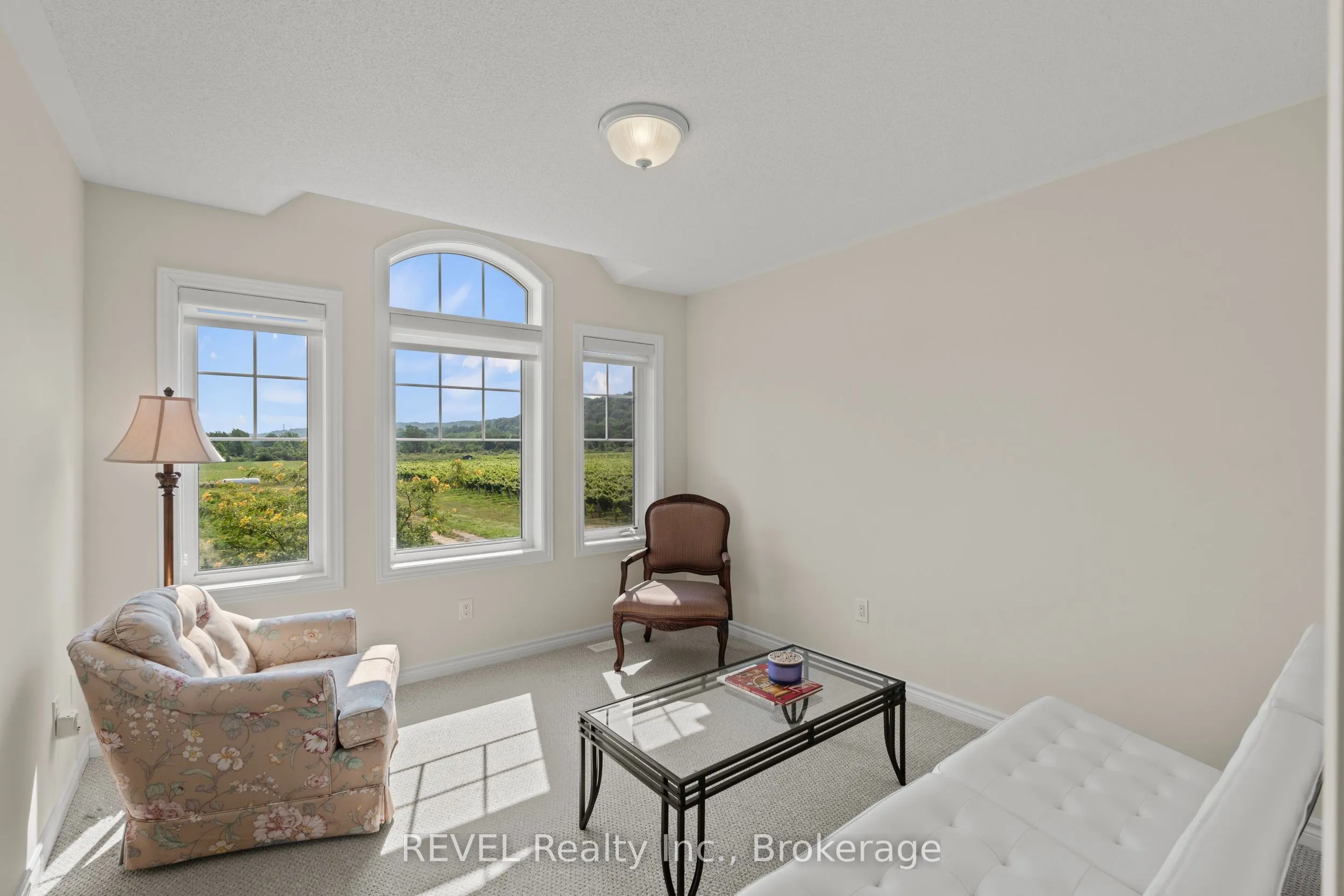 318 Concession 3 Road