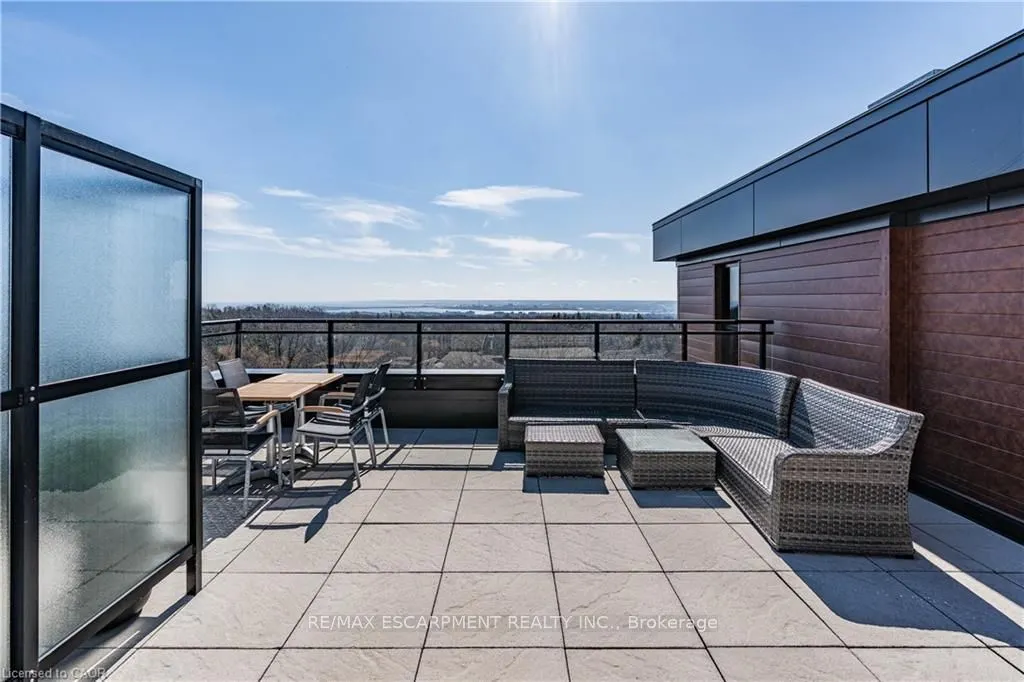 30 Hamilton Street S #304