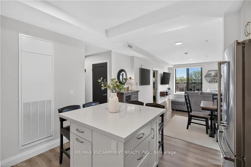 30 Hamilton Street S #304