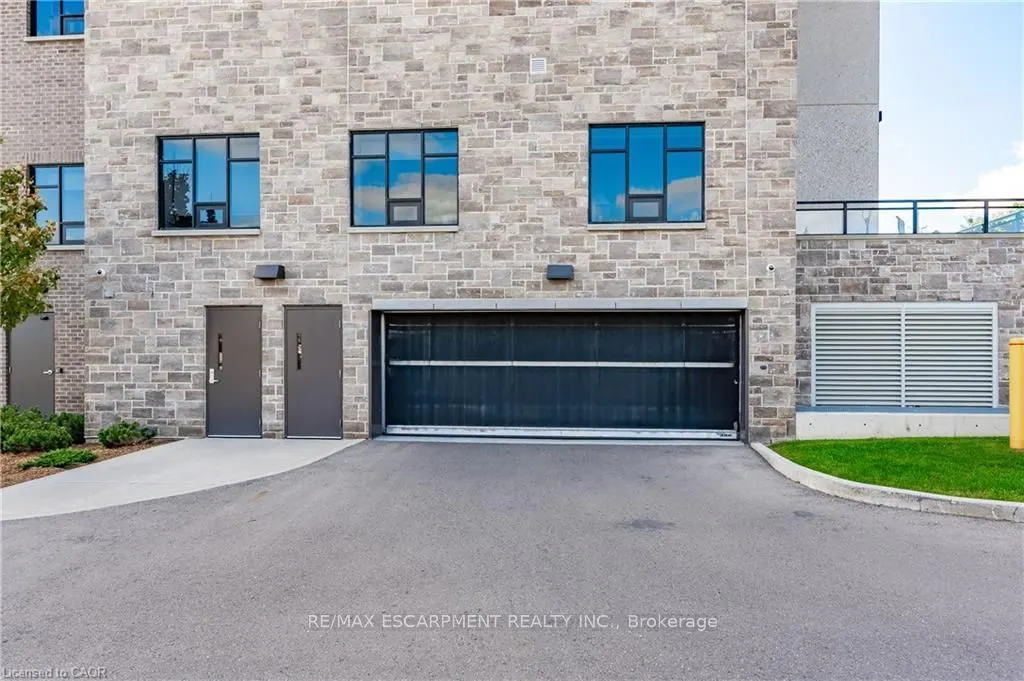 30 Hamilton Street S #304