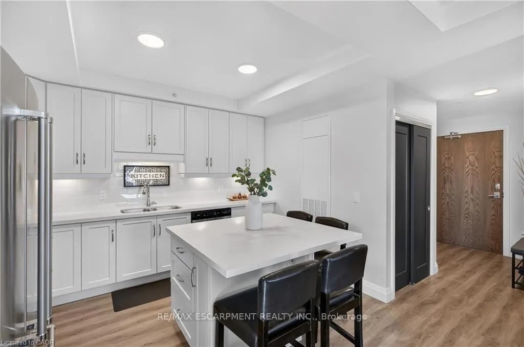 30 Hamilton Street S #304