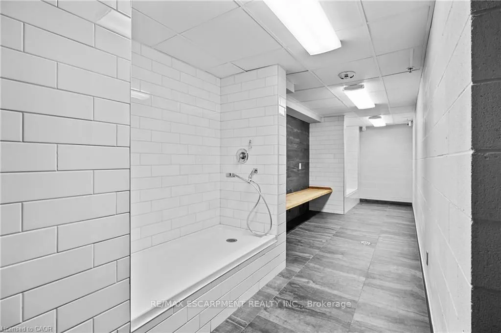 30 Hamilton Street S #304