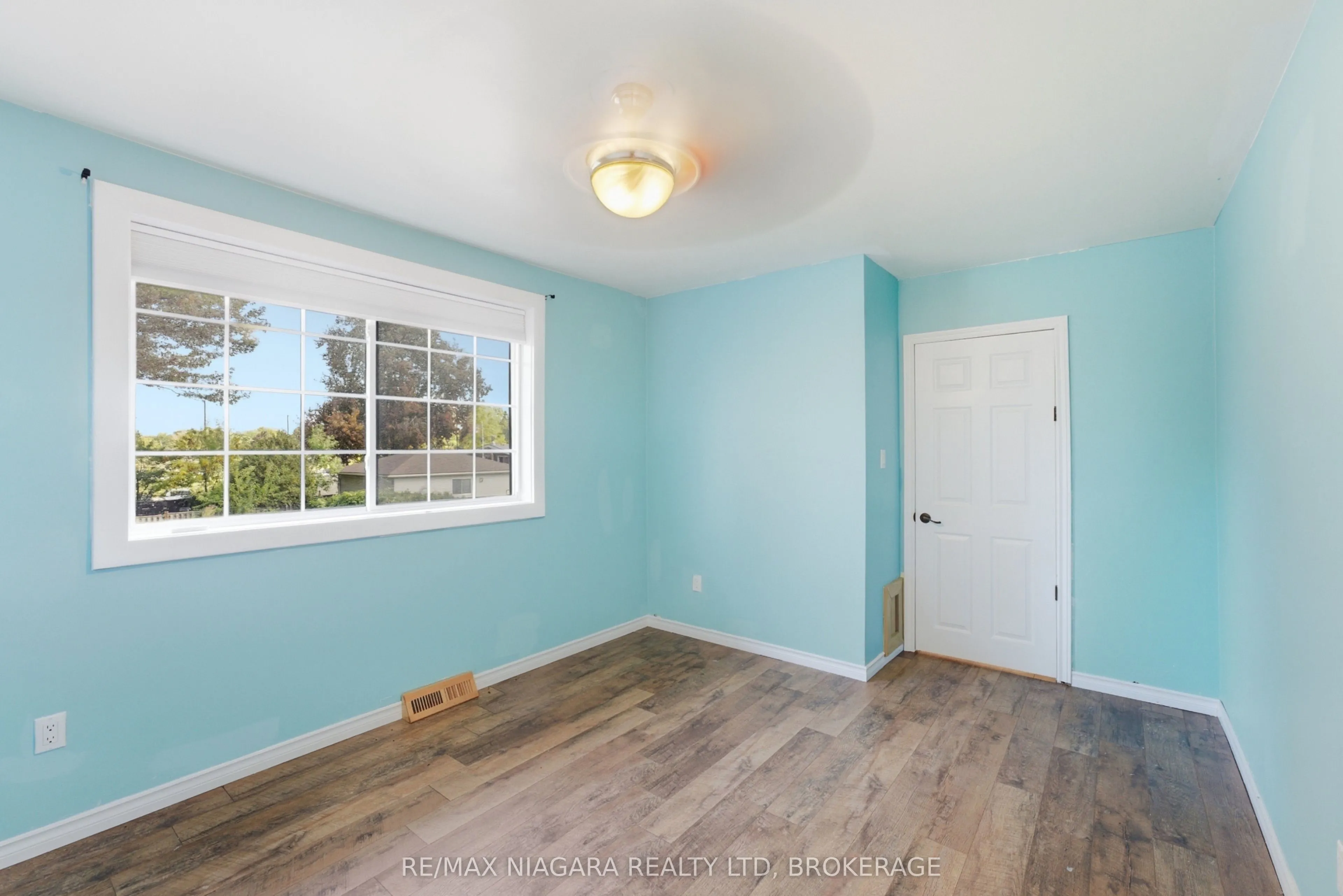 163 Champlain Drive