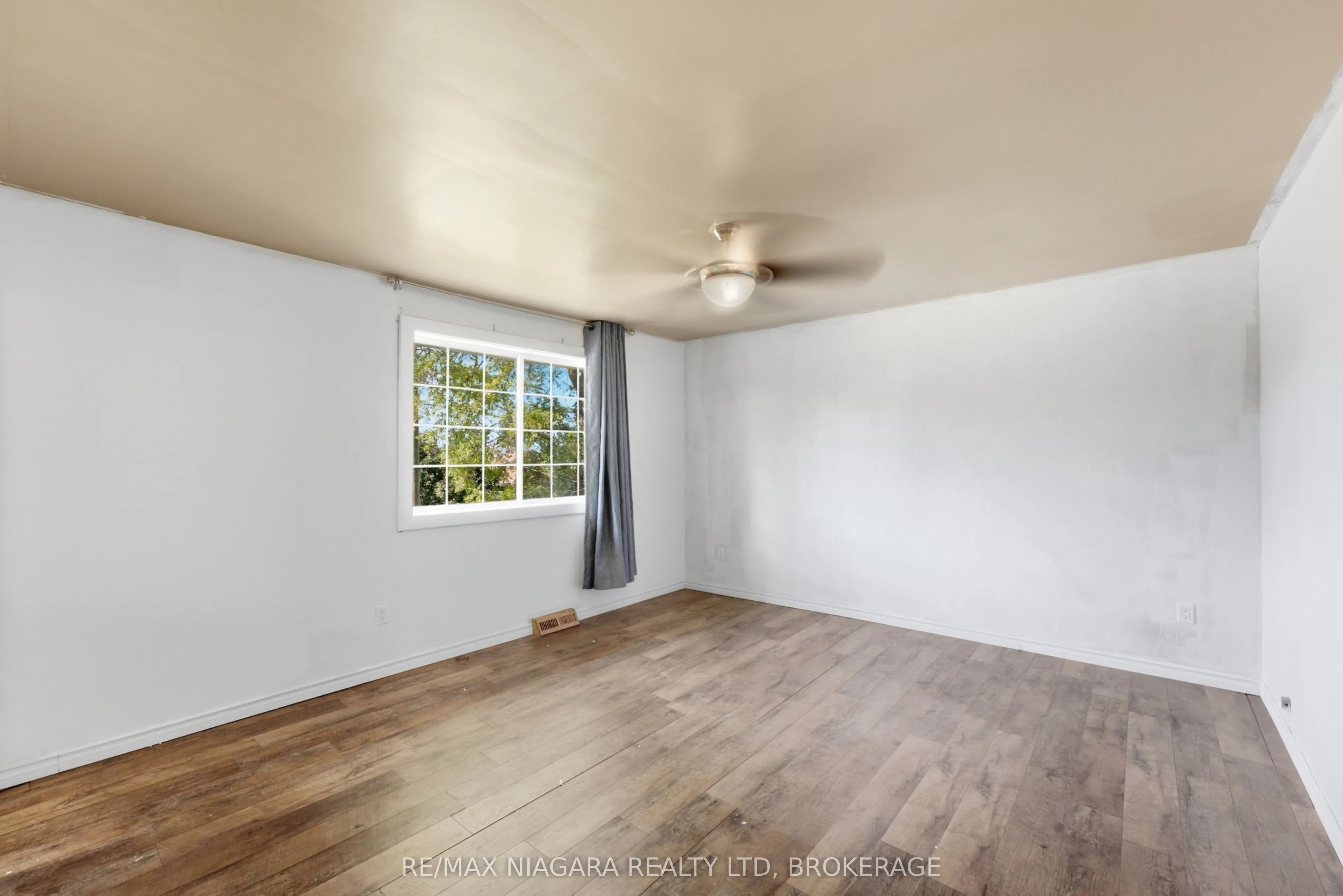 163 Champlain Drive