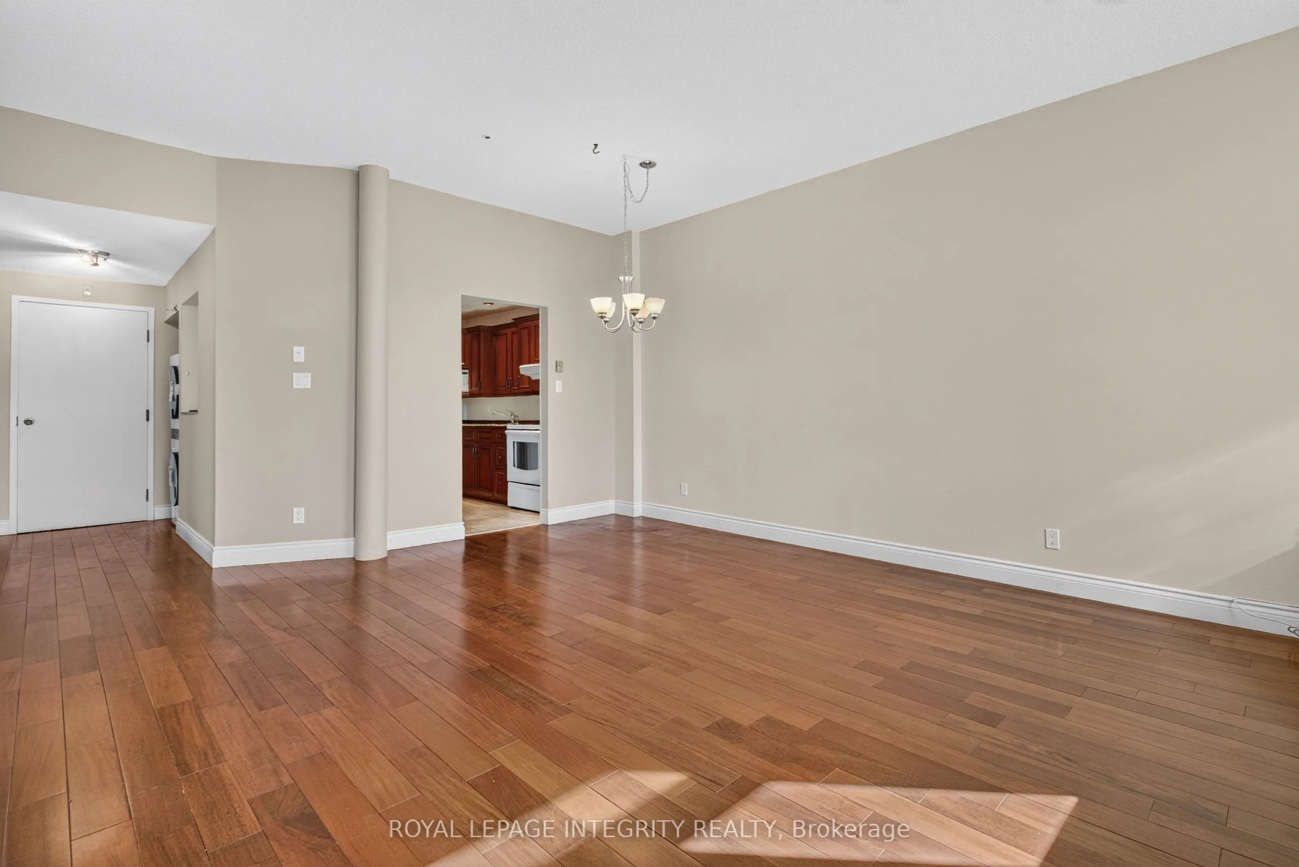 1 Rosamond Street E #202