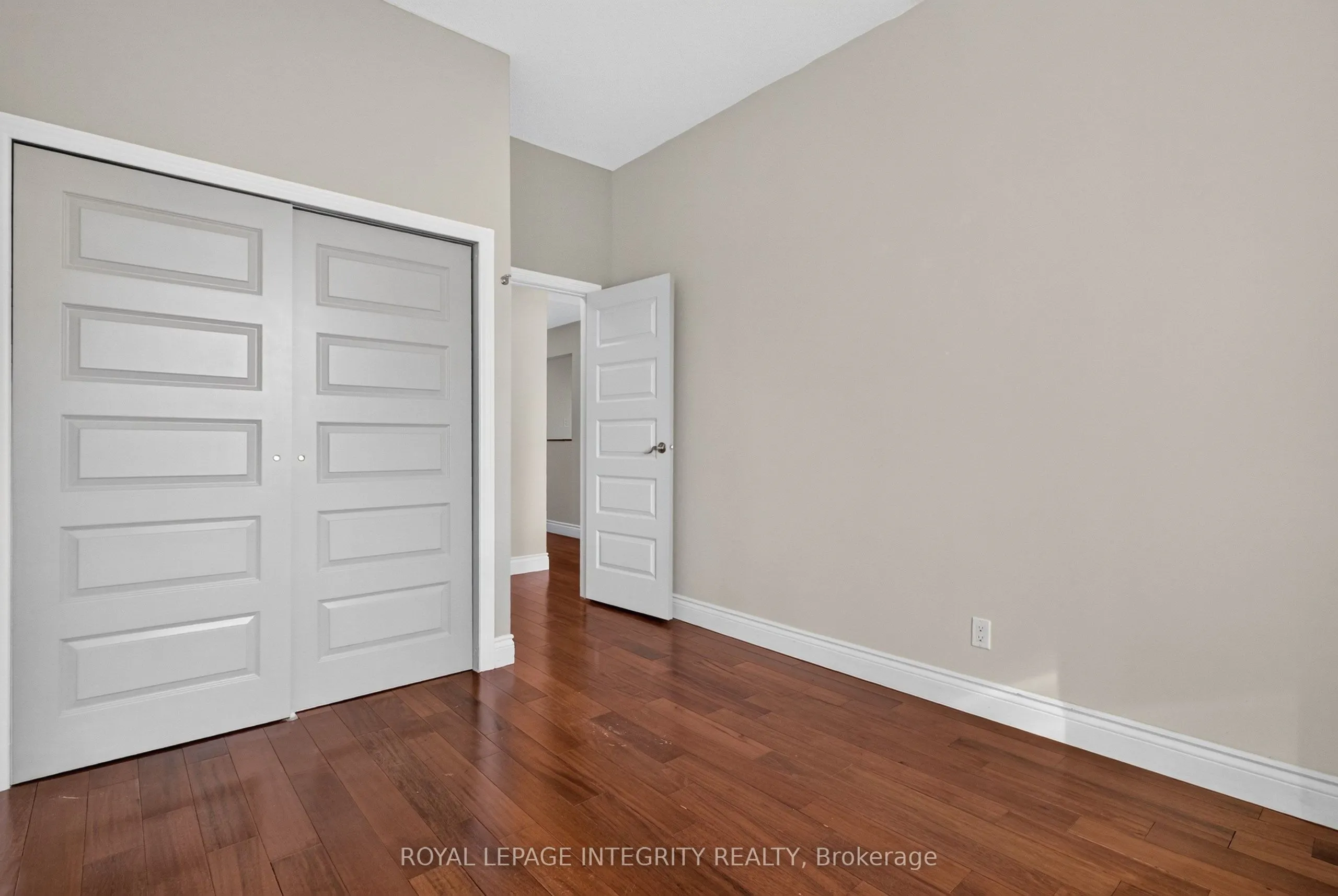 1 Rosamond Street E #202