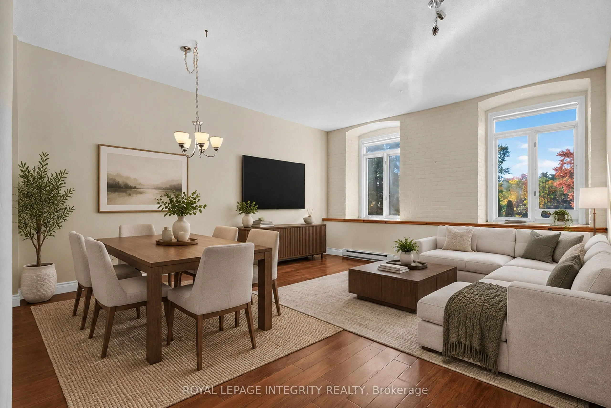 1 Rosamond Street E #202