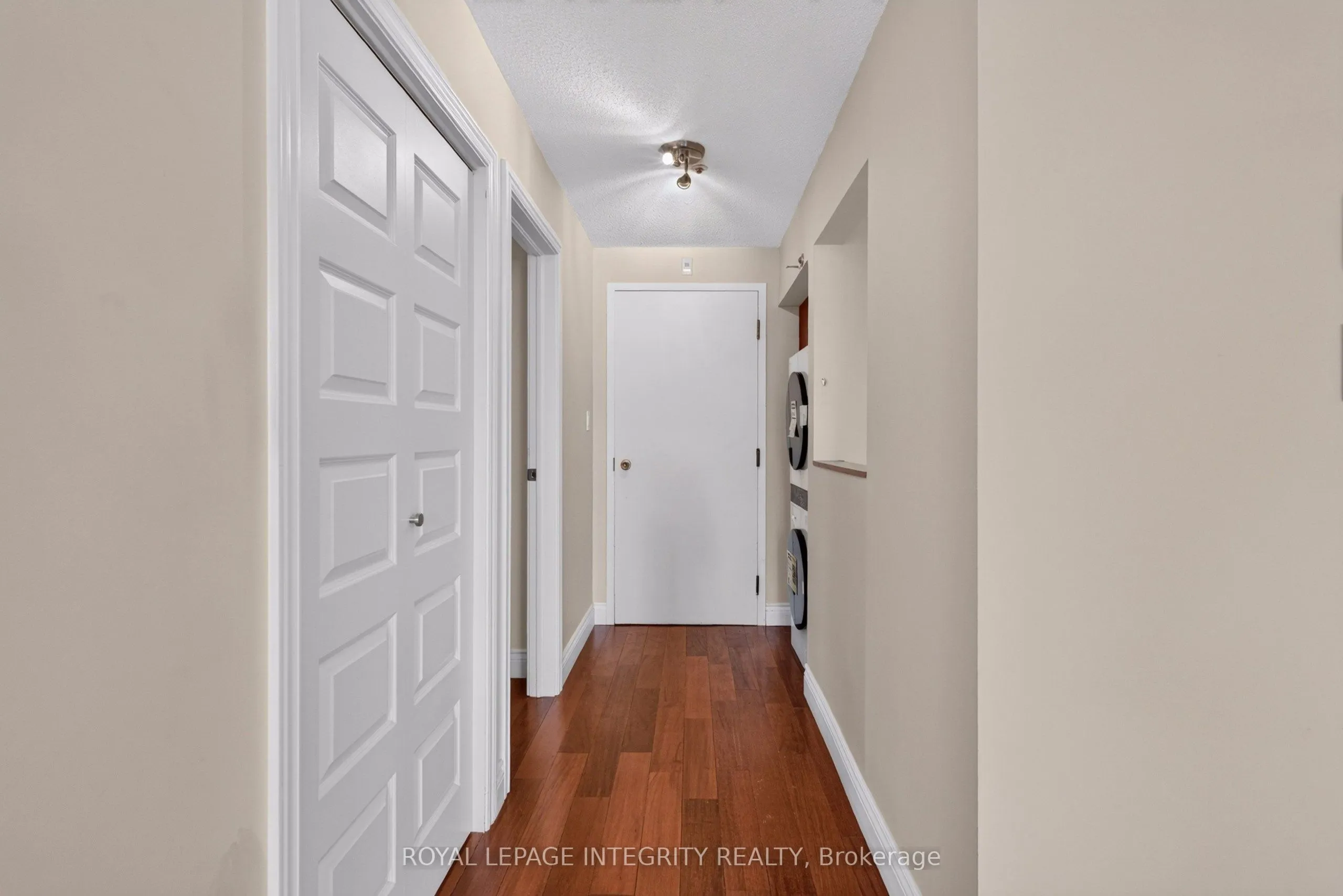 1 Rosamond Street E #202