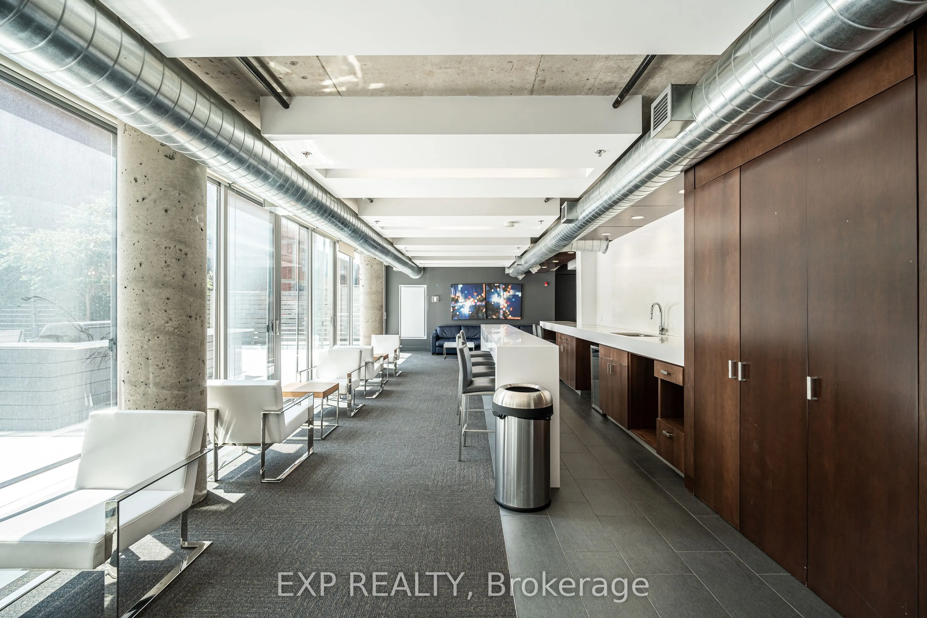 360 Mcleod Street #907