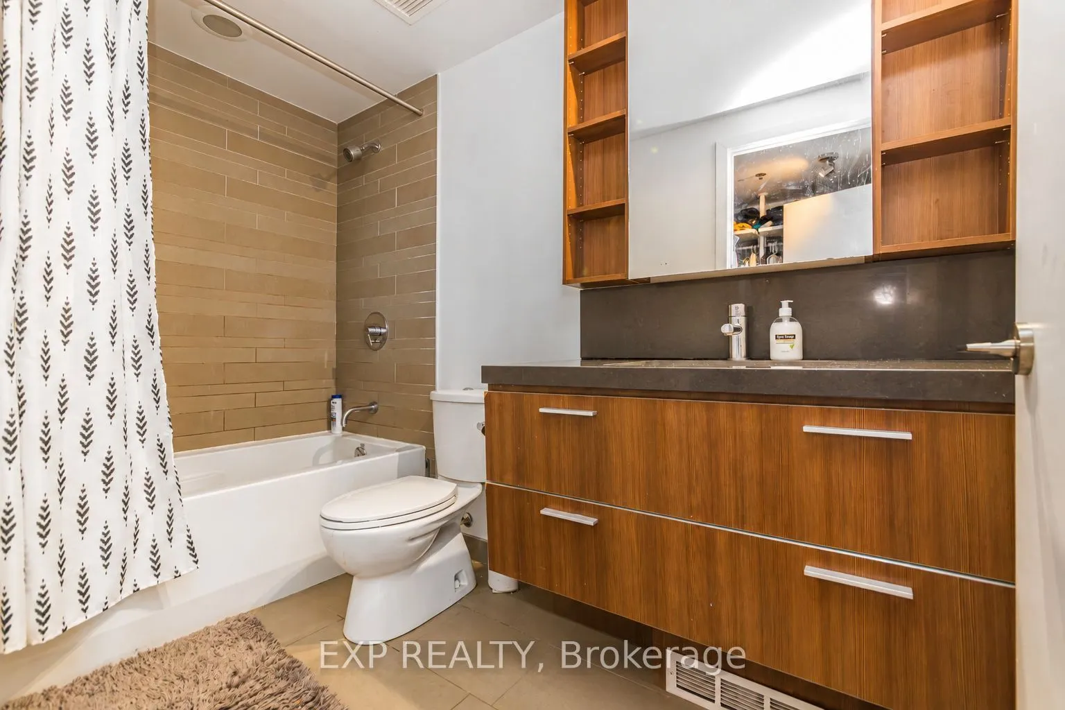 360 Mcleod Street #907