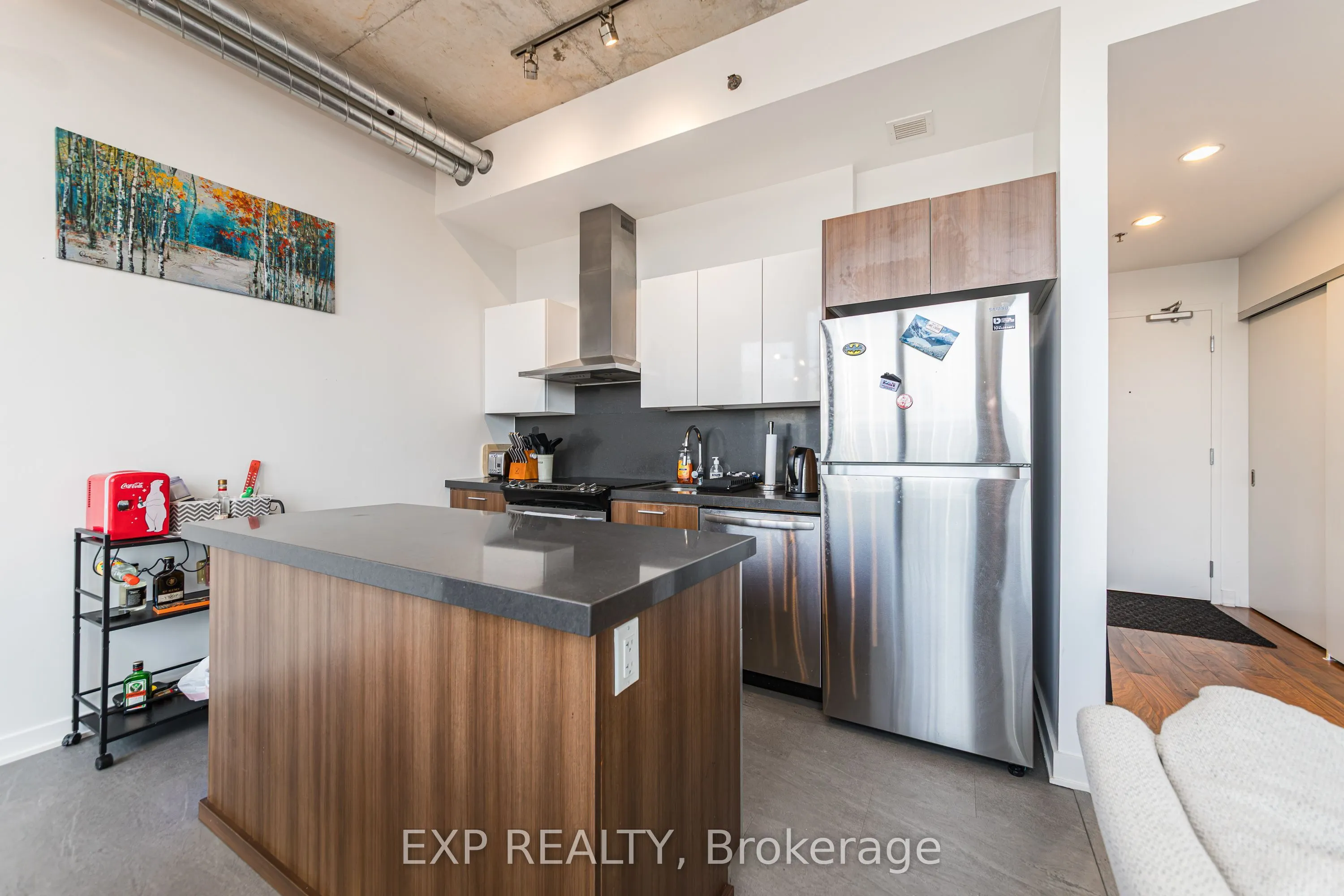 360 Mcleod Street #907