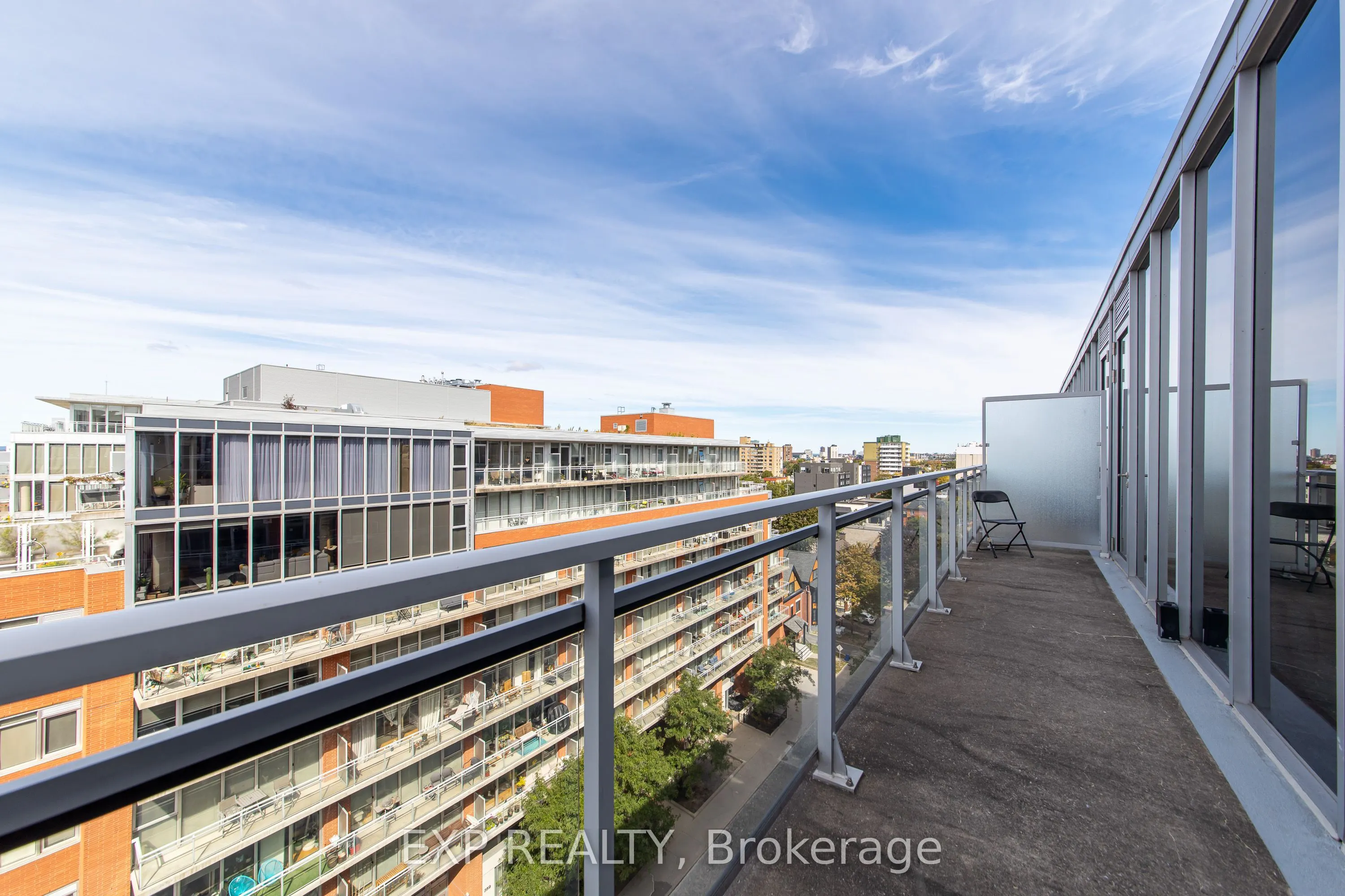 360 Mcleod Street #907