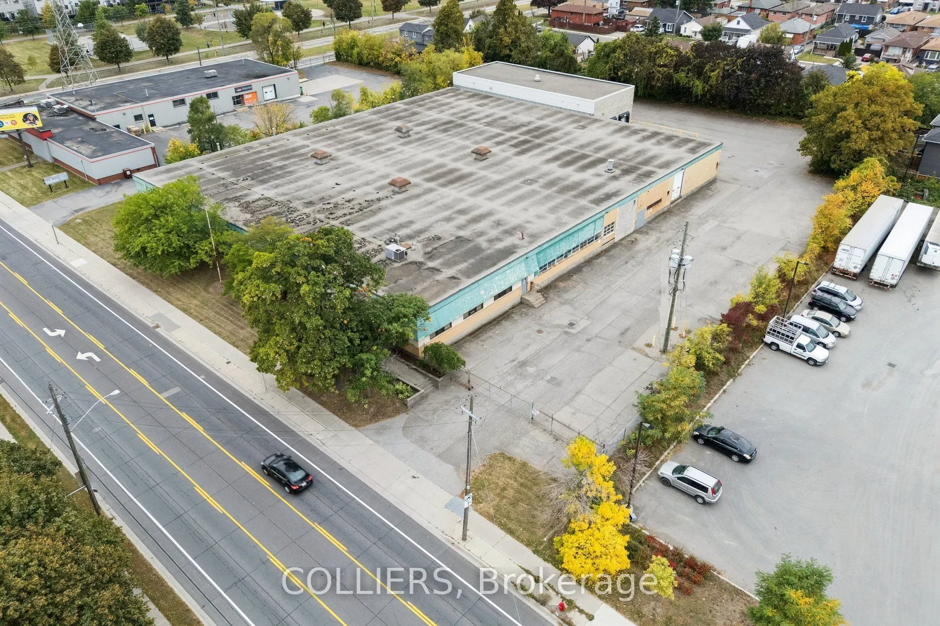 663 Woodward Avenue