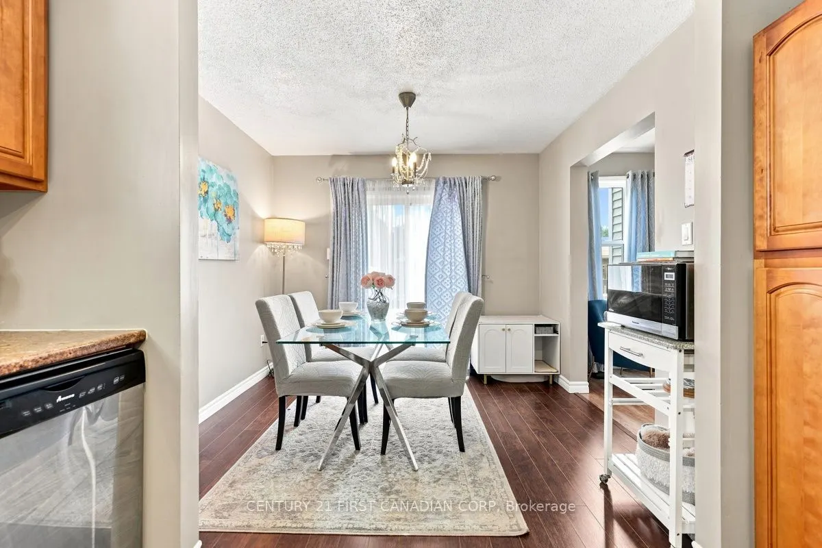 242 MARTINET Avenue