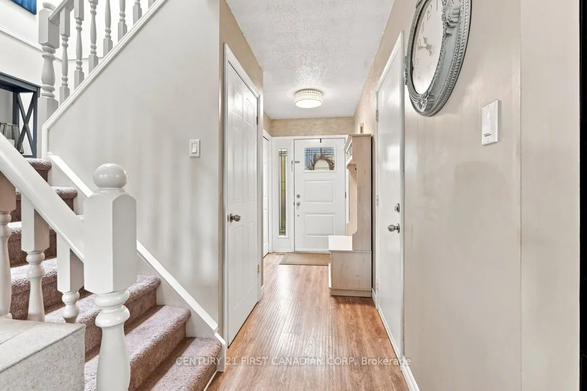 242 MARTINET Avenue