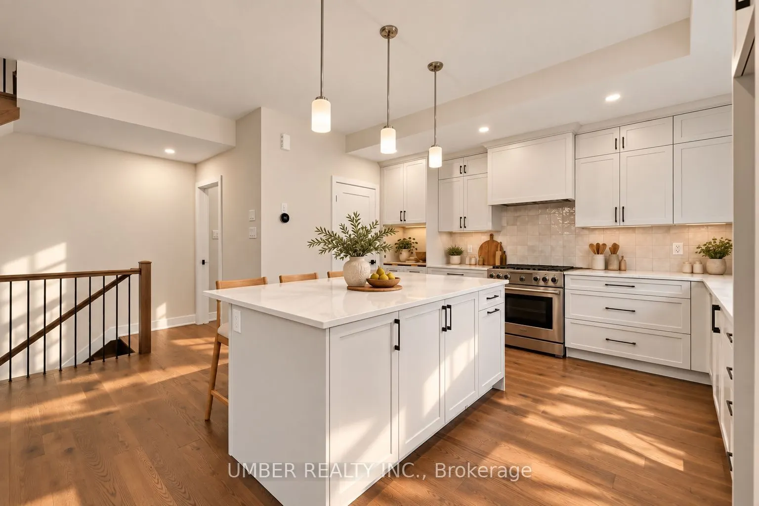301 Deschâtelets Avenue