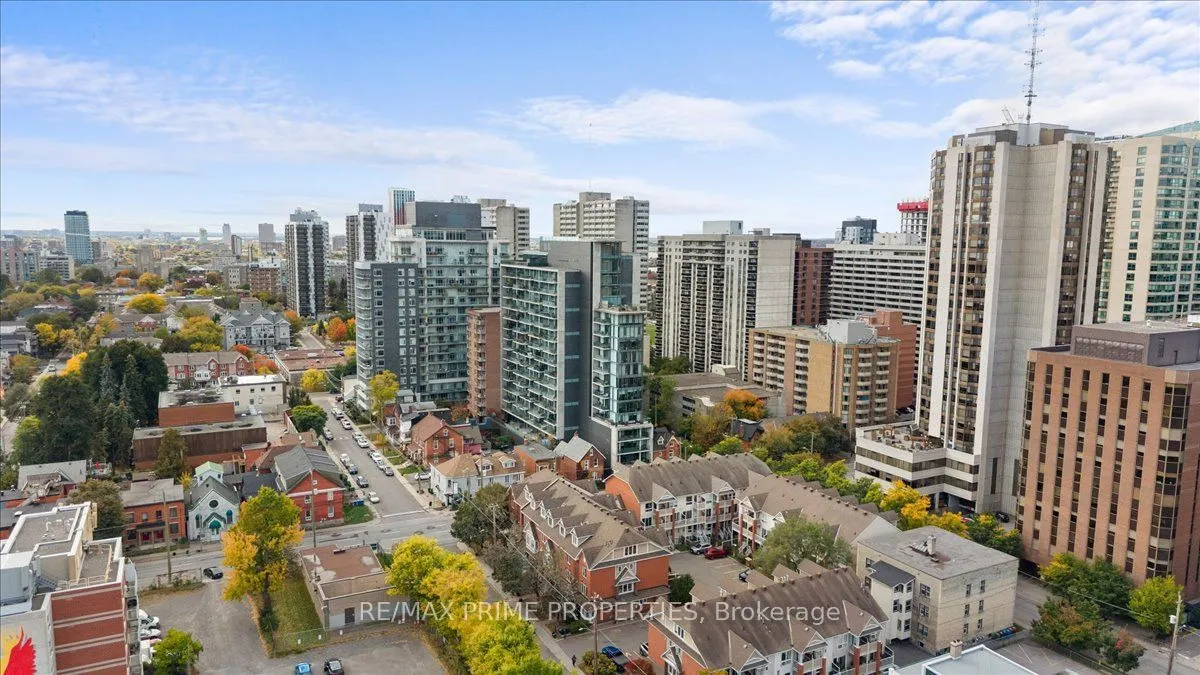 224 Lyon Street N #1315