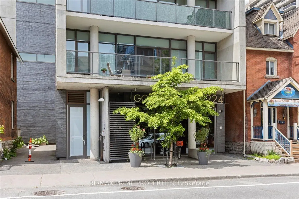 224 Lyon Street N #1315