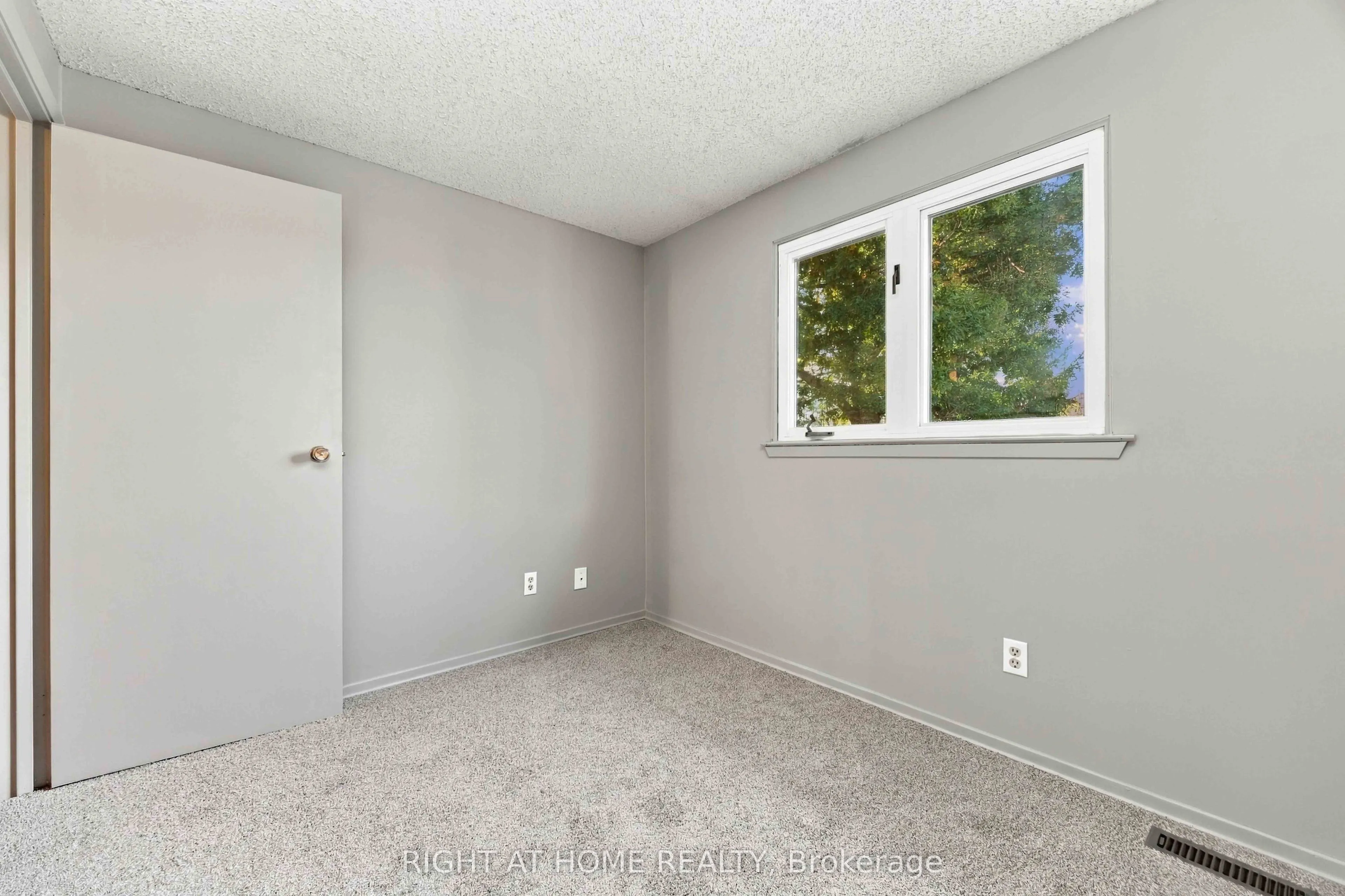 51 Maplestone Avenue