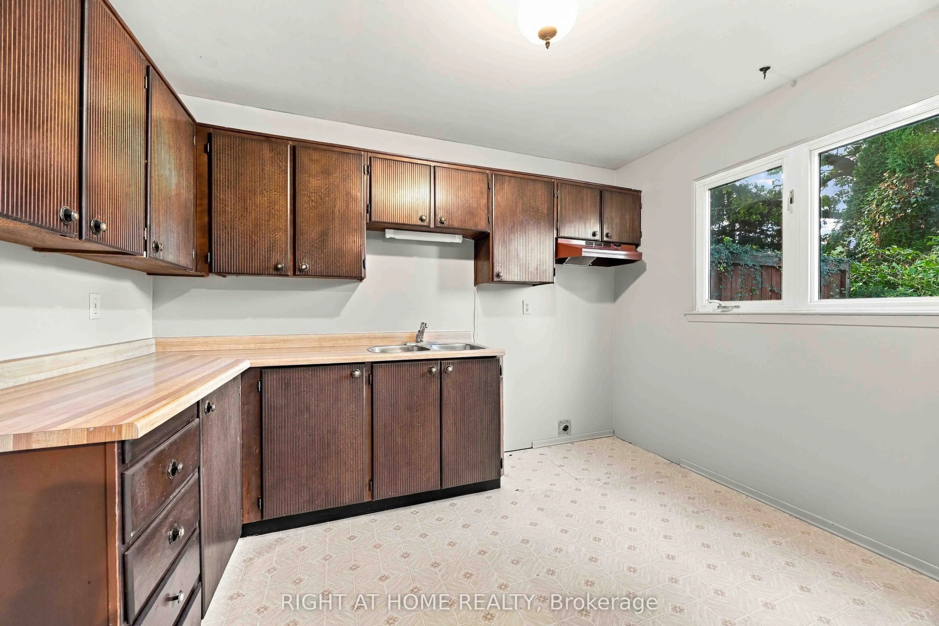 51 Maplestone Avenue
