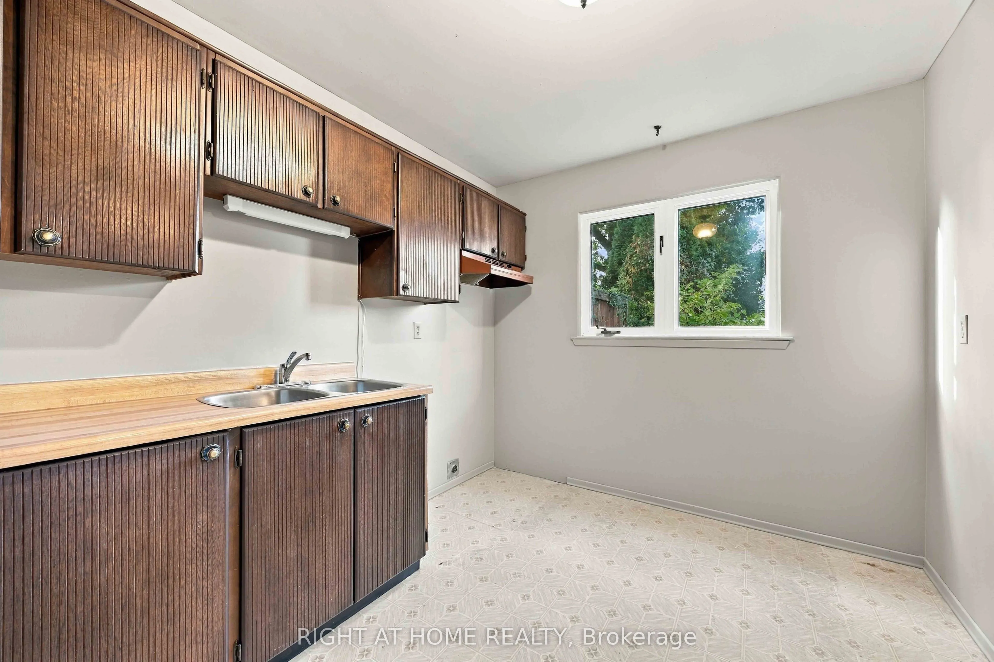 51 Maplestone Avenue