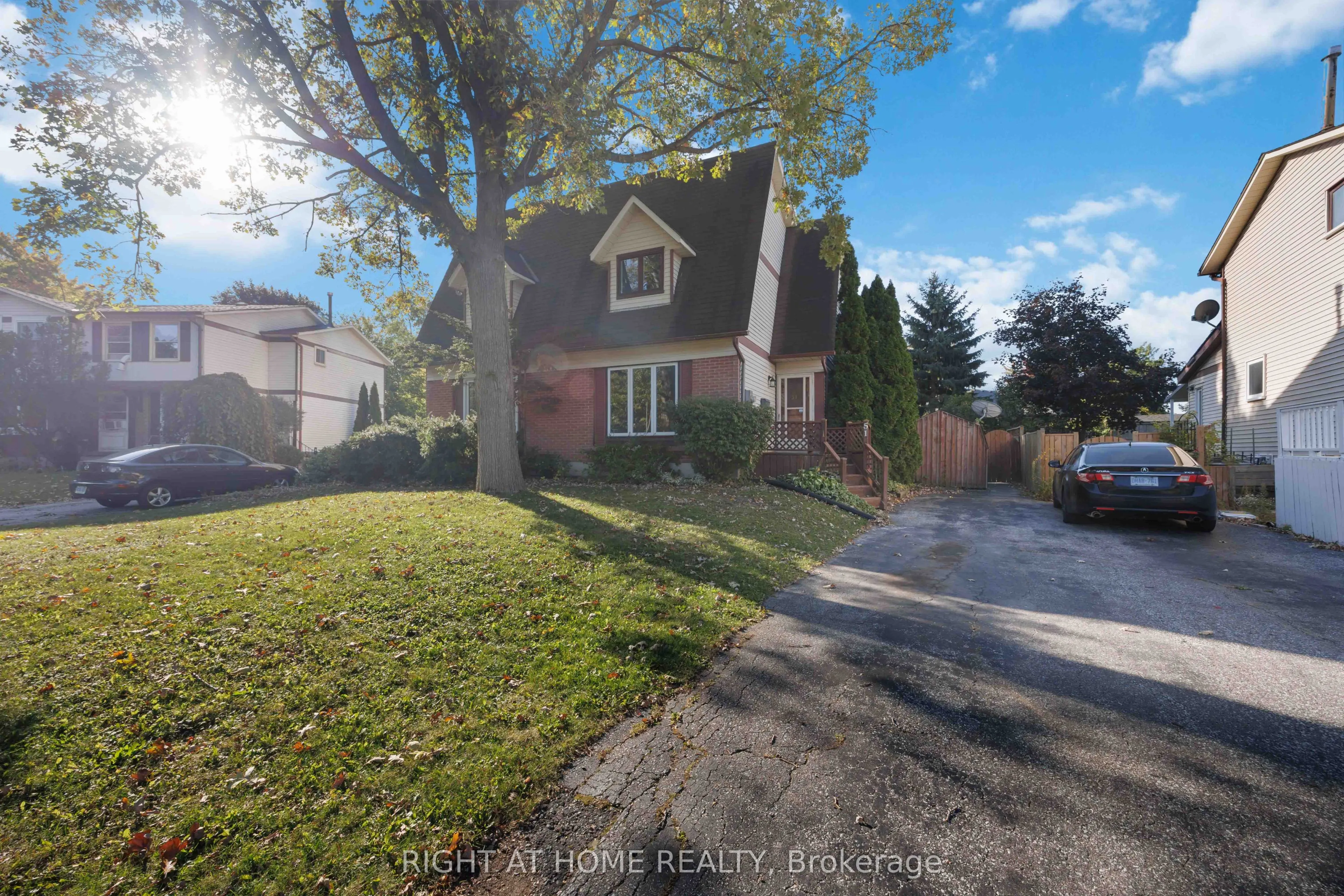 51 Maplestone Avenue