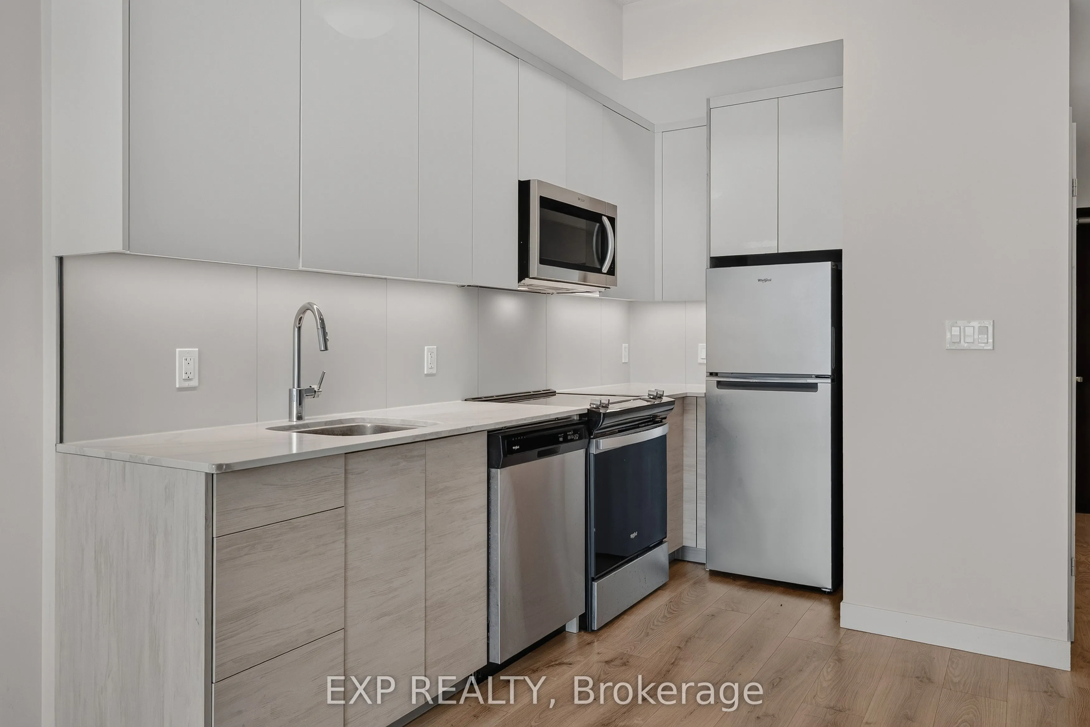60 Frederick Street #611