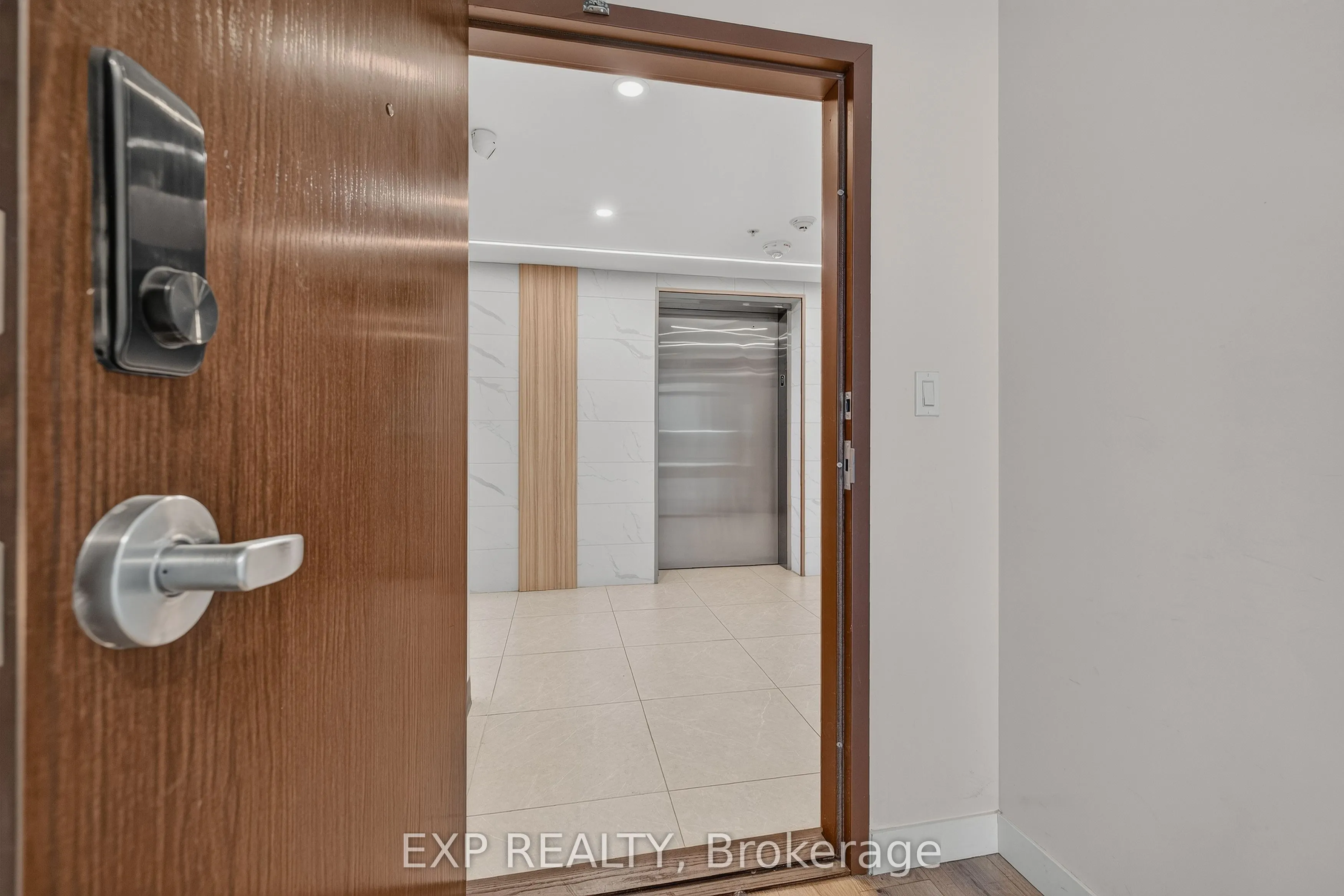 60 Frederick Street #611