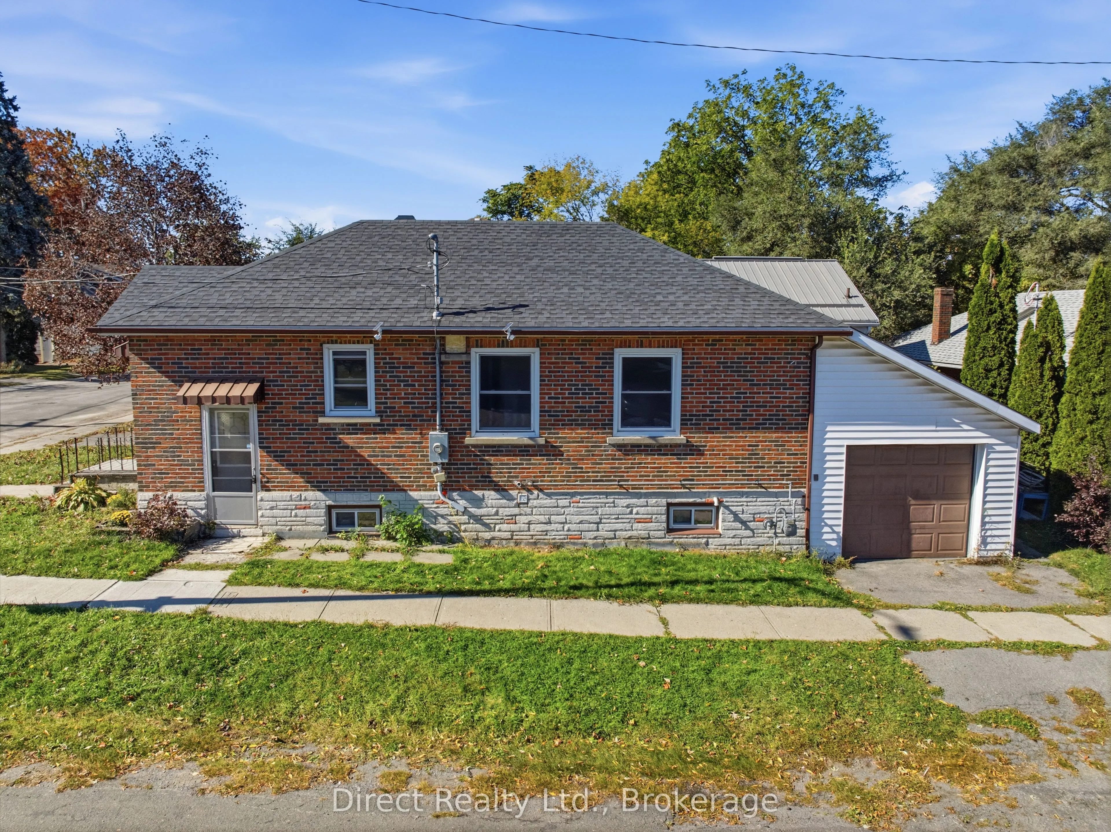 32 Meyers Street