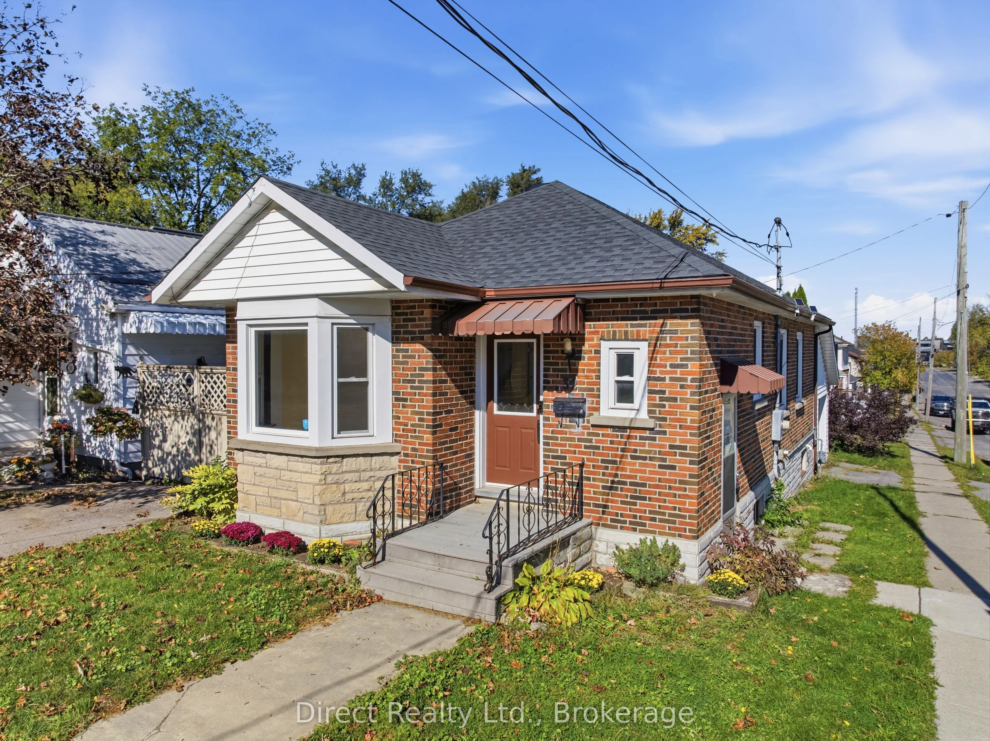 32 Meyers Street